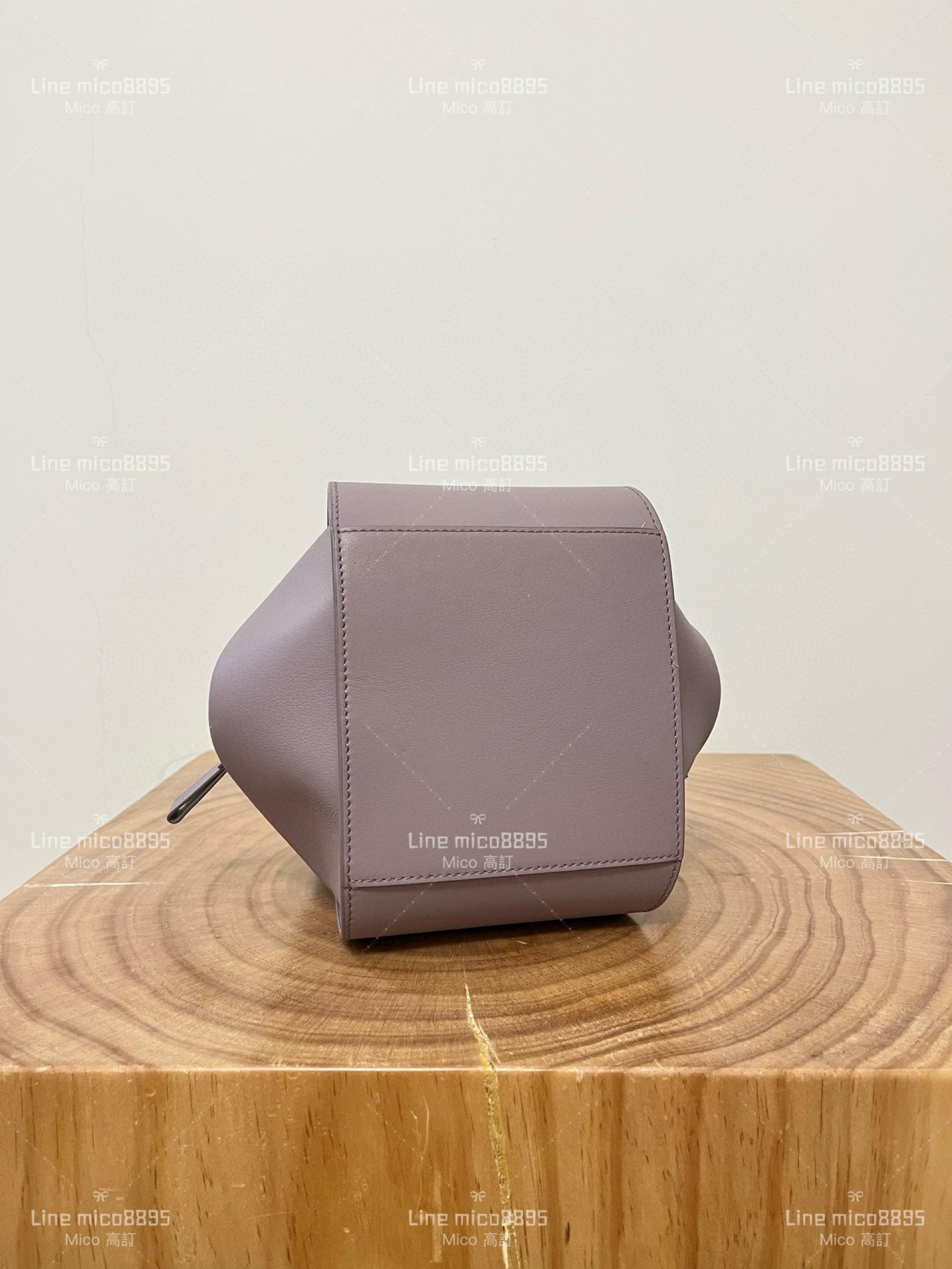 Loewe Hammock bag 吊床包 ｜紫色平紋 真皮/牛皮 新尺寸 20cm 手提斜跨包/水桶包