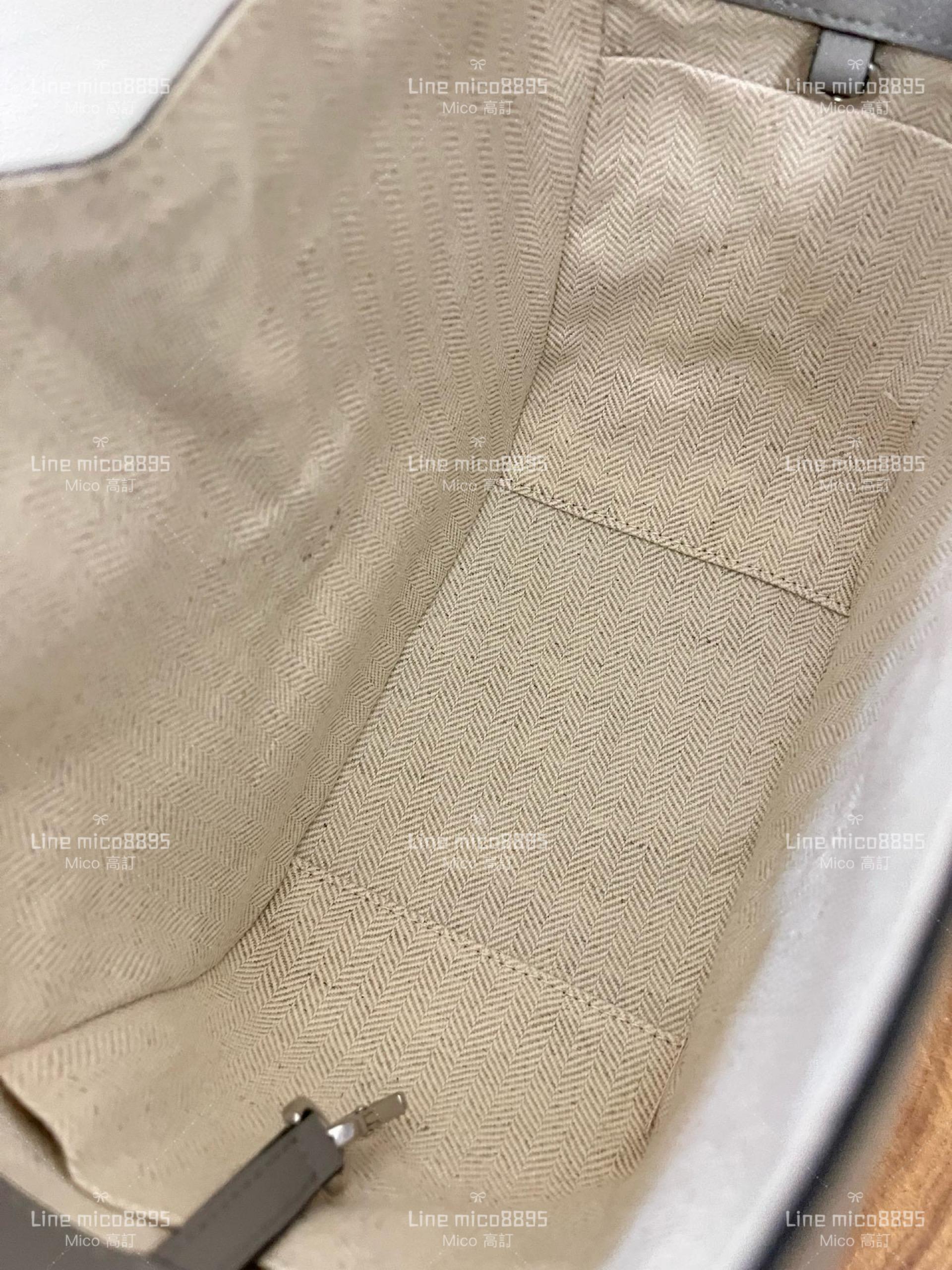 Loewe Hammock bag 吊床包 ｜珍珠灰/荔枝皮革 真皮/牛皮 新尺寸 20cm 手提斜跨包/水桶包