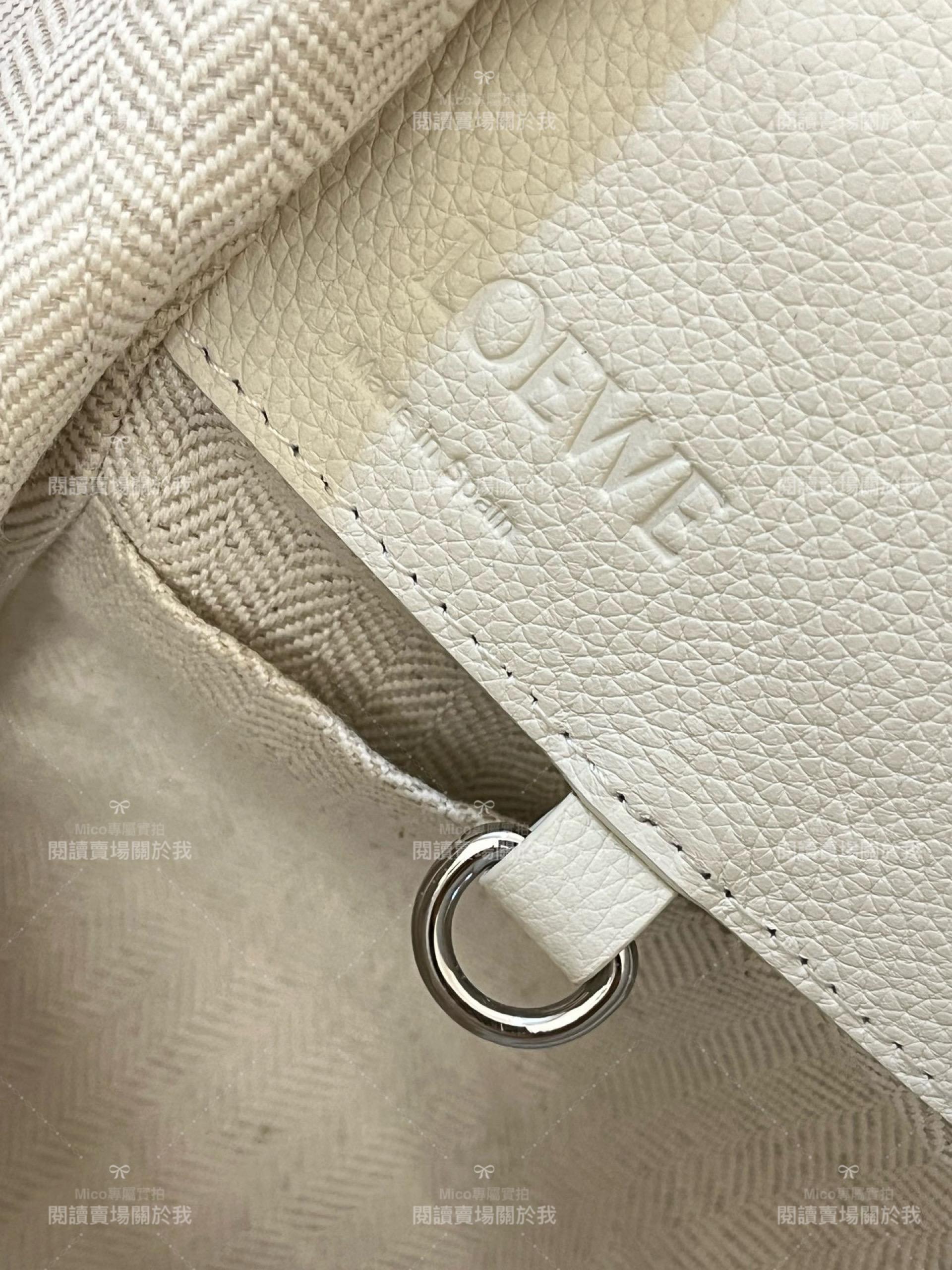 Loewe Hammock bag 吊床包 ｜珍珠白/荔枝皮革 真皮/牛皮 新尺寸 20cm 手提斜跨包/水桶包