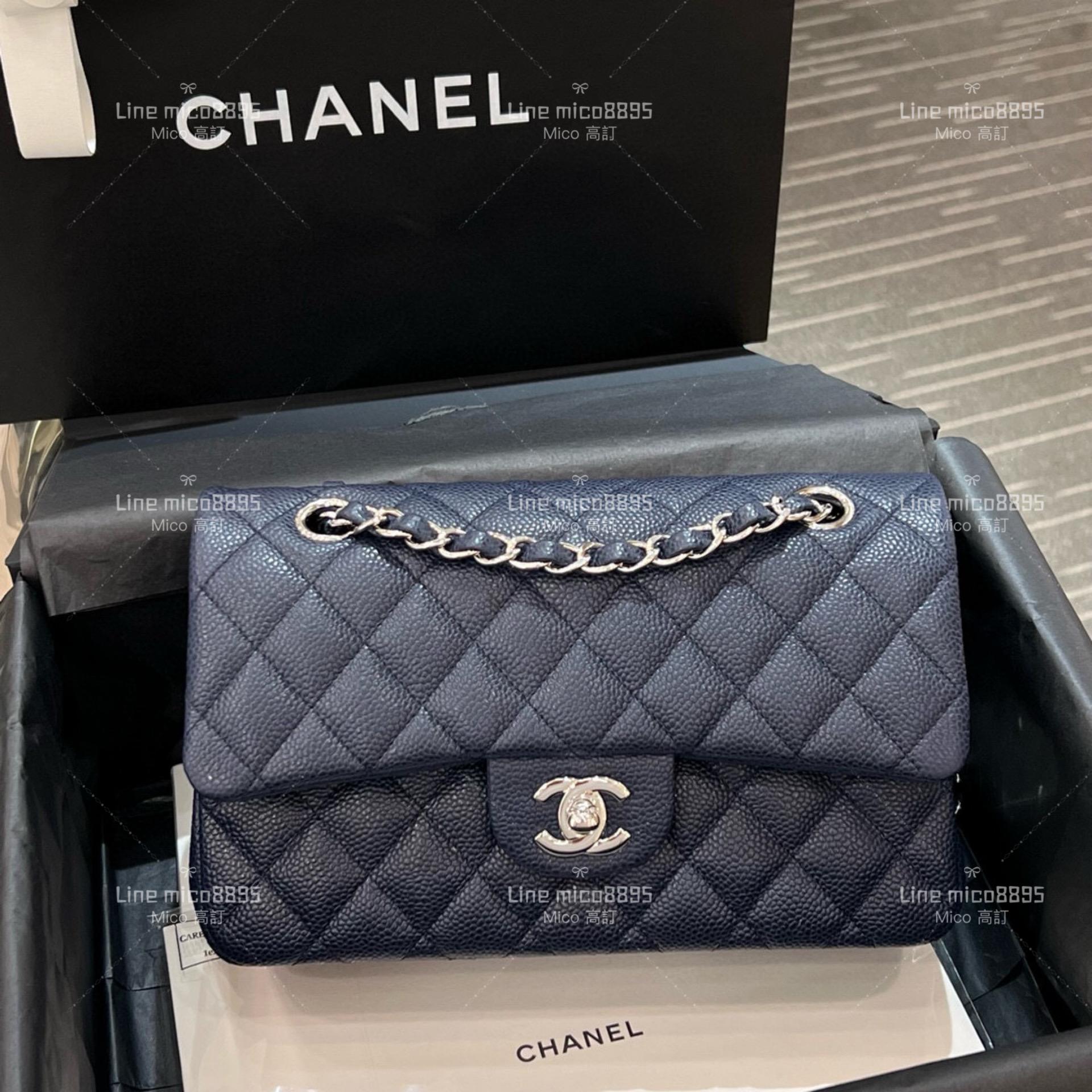 CHANEL Classic Flip Small CF 球紋魚子醬牛皮 海藍色/不車邊/銀釦 23cm