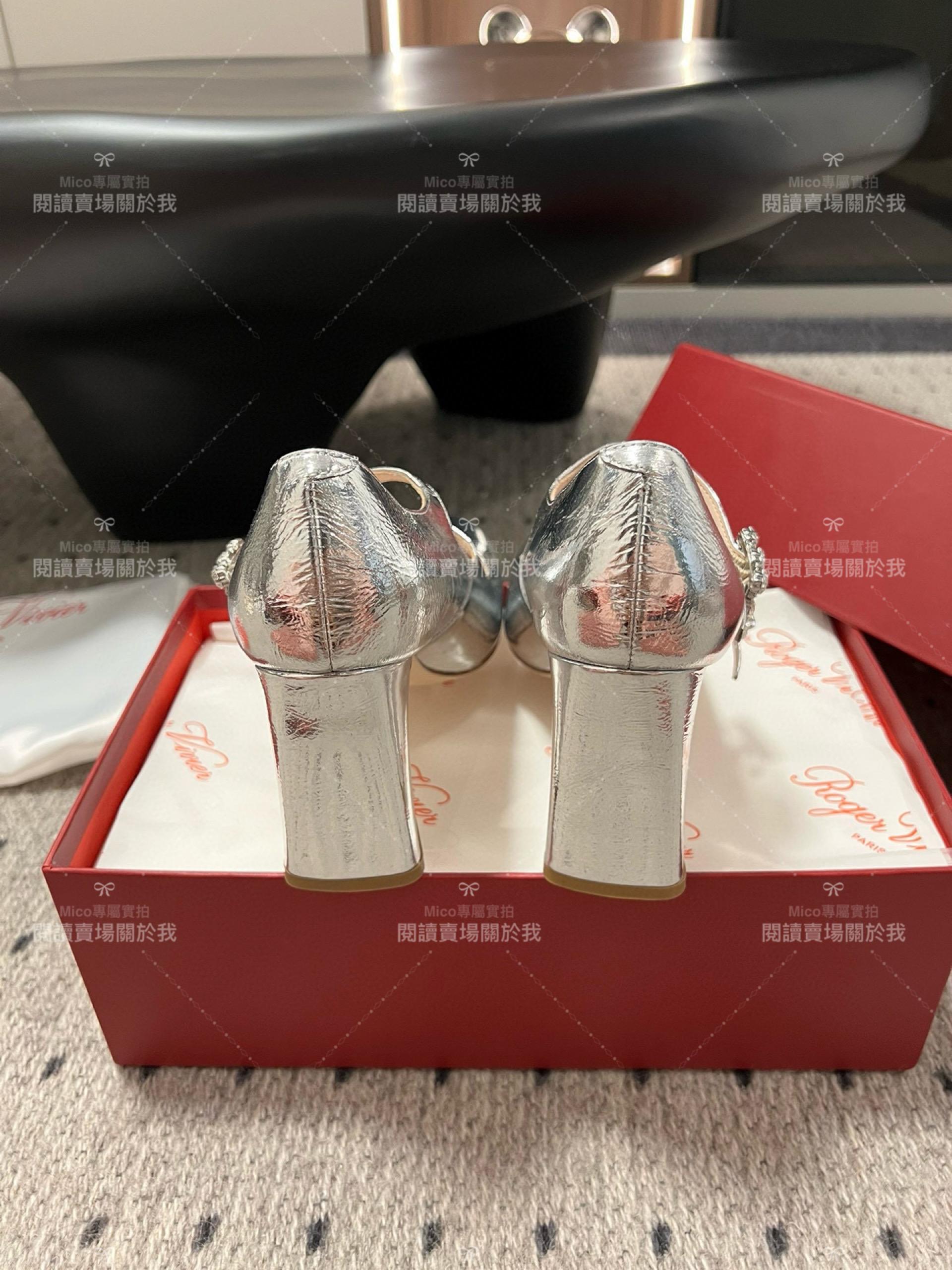 Roger vivier 水鑽釦 瑪莉珍粗跟高跟鞋 金屬銀 RV Tres Vivier mini babies 跟高8.5cm 34-40