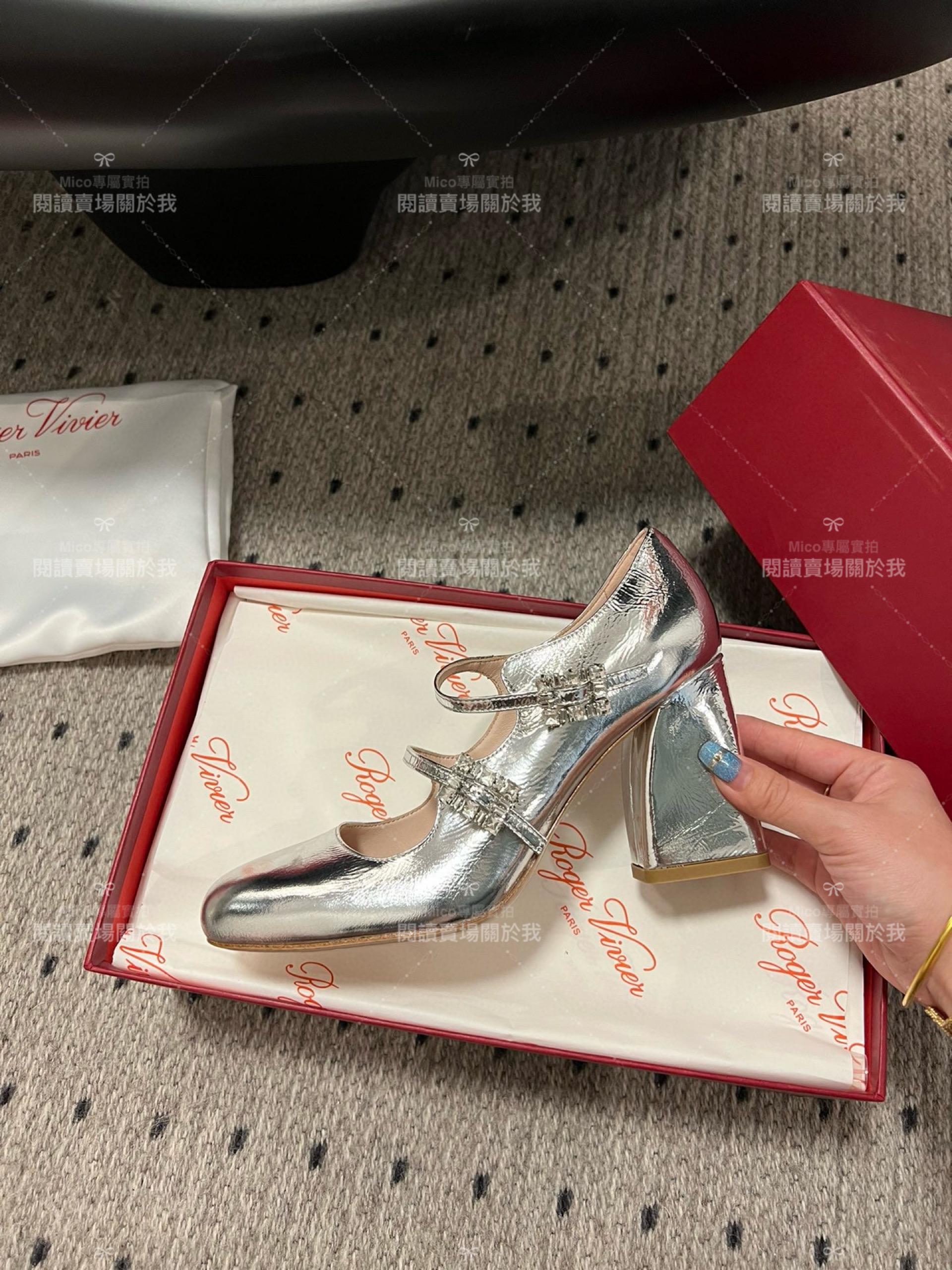 Roger vivier 水鑽釦 瑪莉珍粗跟高跟鞋 金屬銀 RV Tres Vivier mini babies 跟高8.5cm 34-40