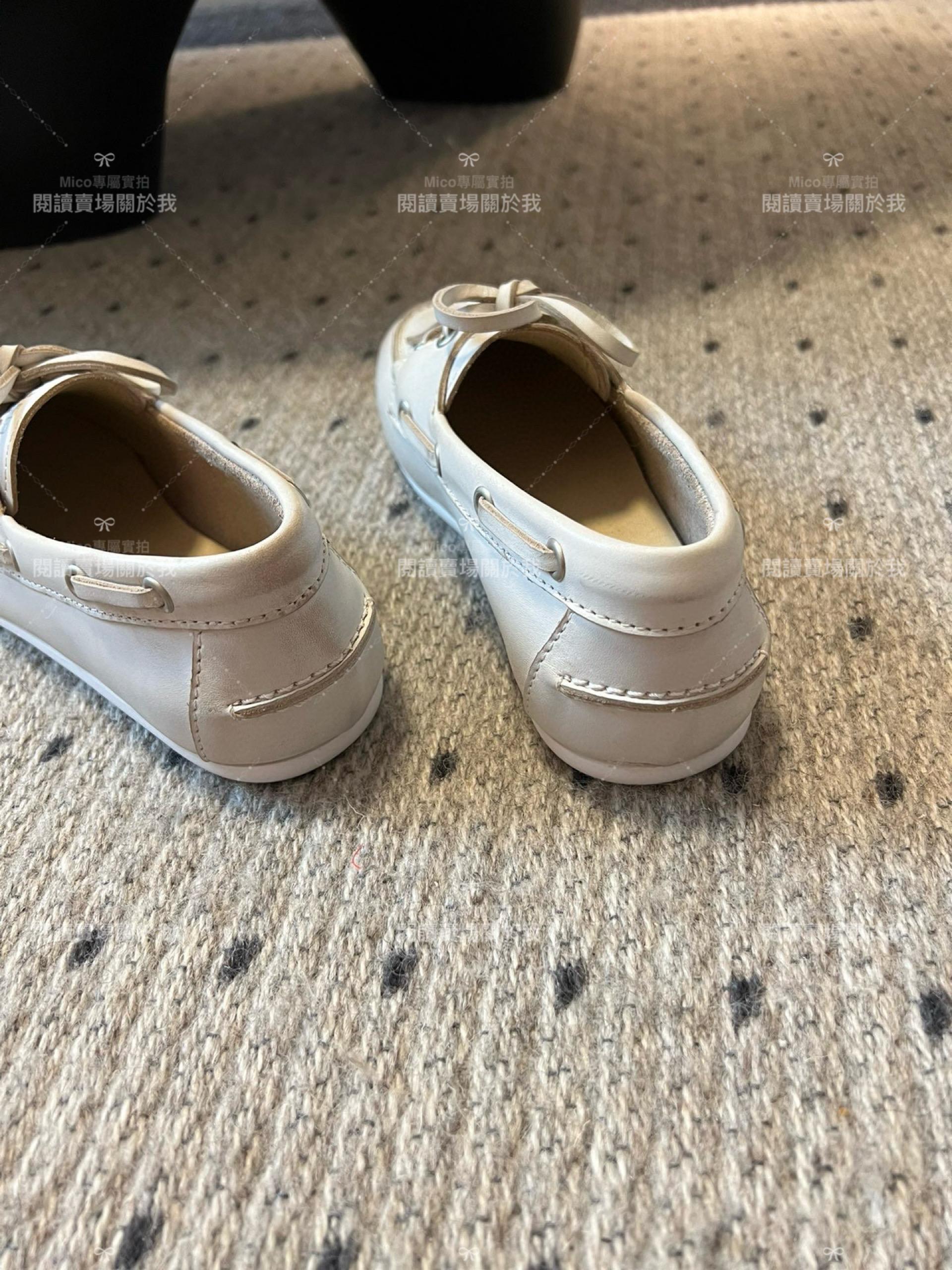 Miumiu 英倫風 學院風 擦色牛皮白 軟底繫帶樂福鞋 穆勒鞋 35-40