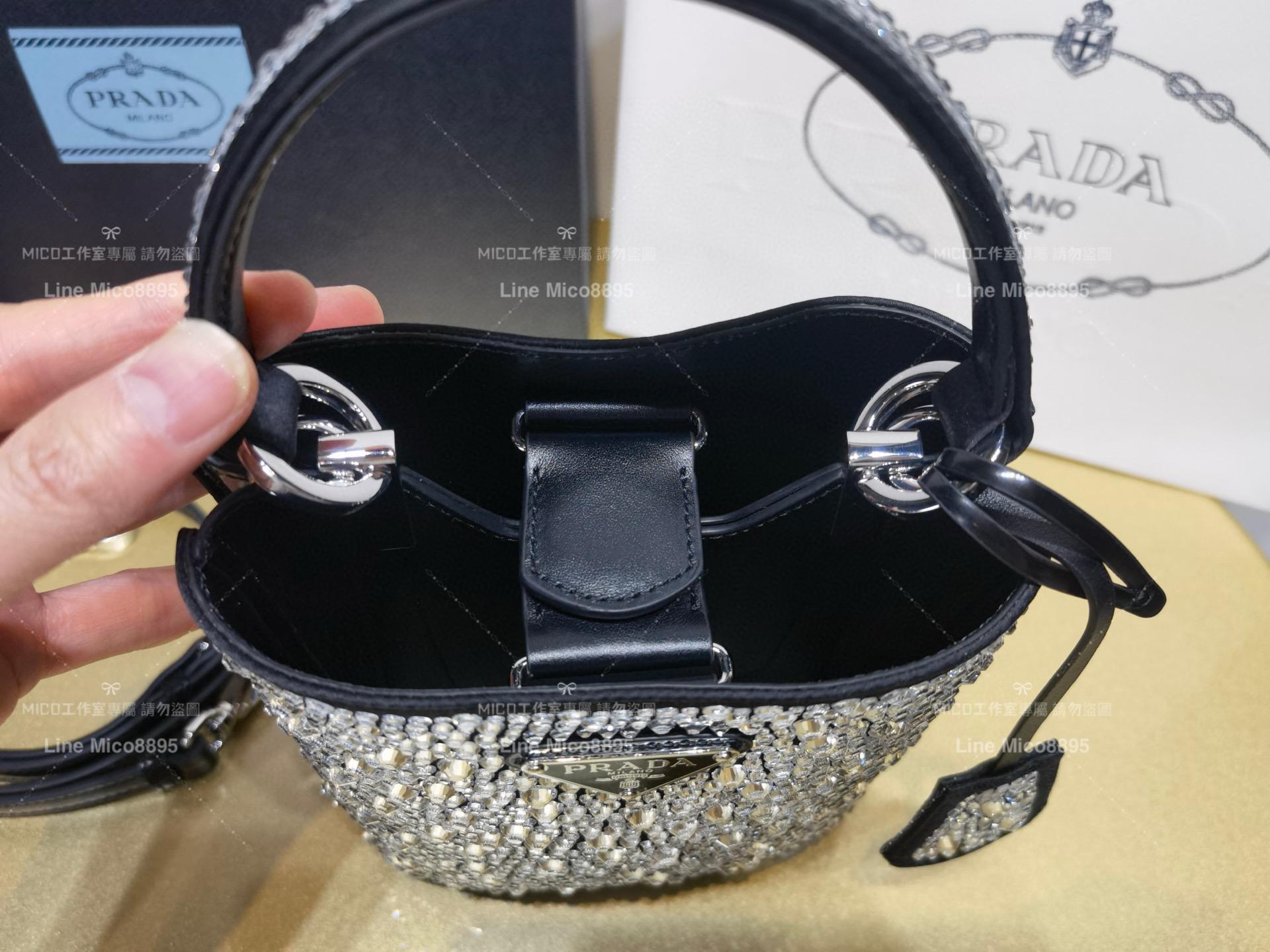 Prada 黑色 水晶裝飾緞面水桶包Panier手袋 肩背手提斜跨包 15cm 宴會必備