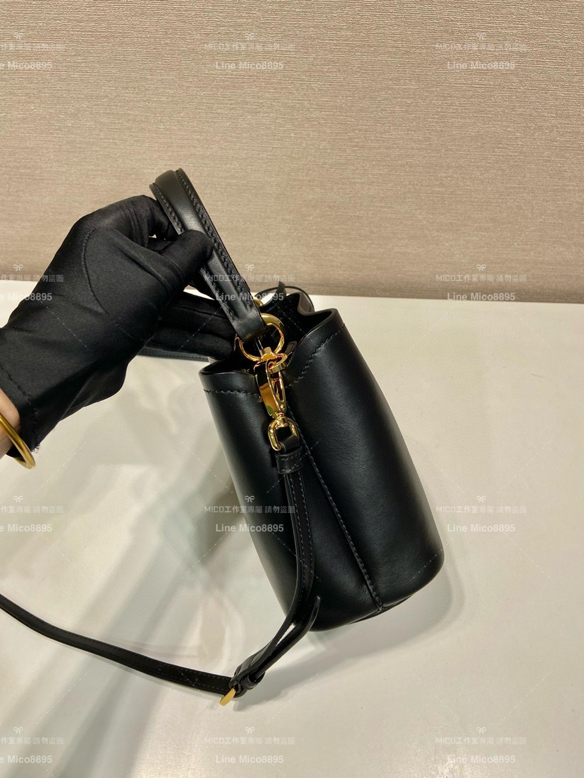 Prada 黑色小牛皮皮革mini水桶包 手提包 15cm