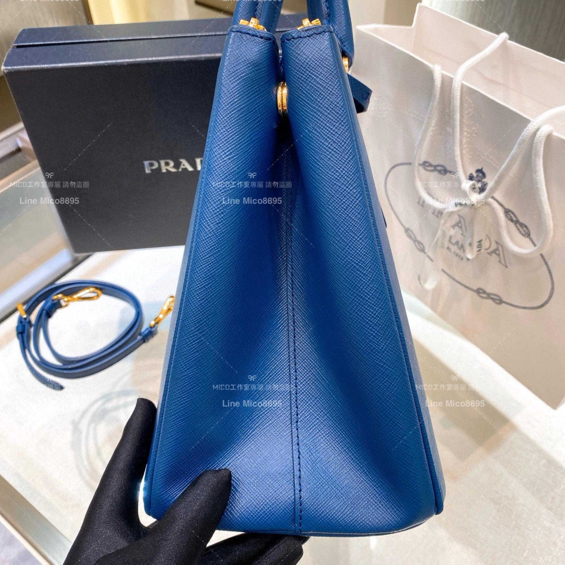 Prada 經典Galleria Saffiano皮革手袋-寶藍「殺手包 大號/32cm 公事包