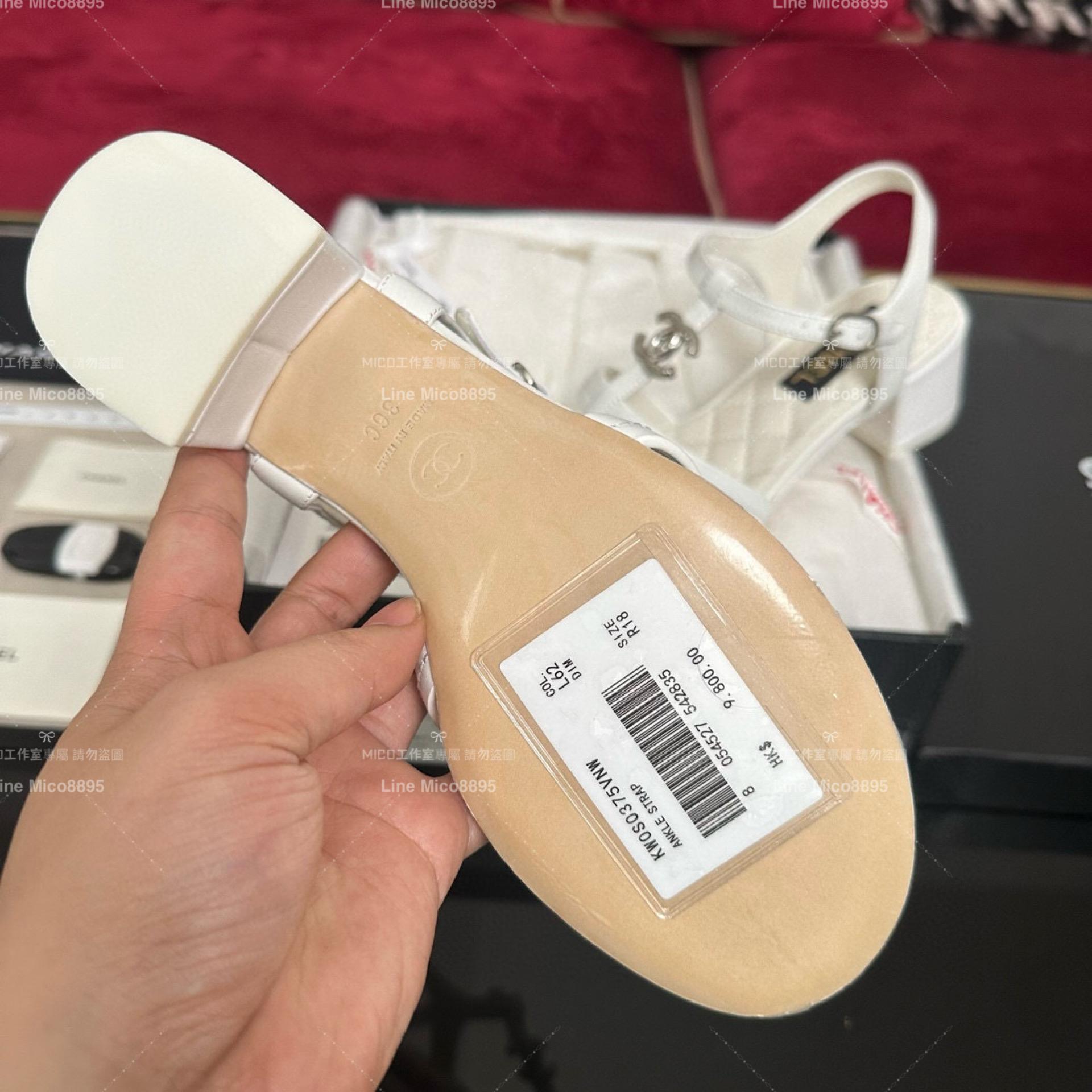 Chanel 香奈兒 春夏雙C銀釦夾腳涼鞋 白色 35-40