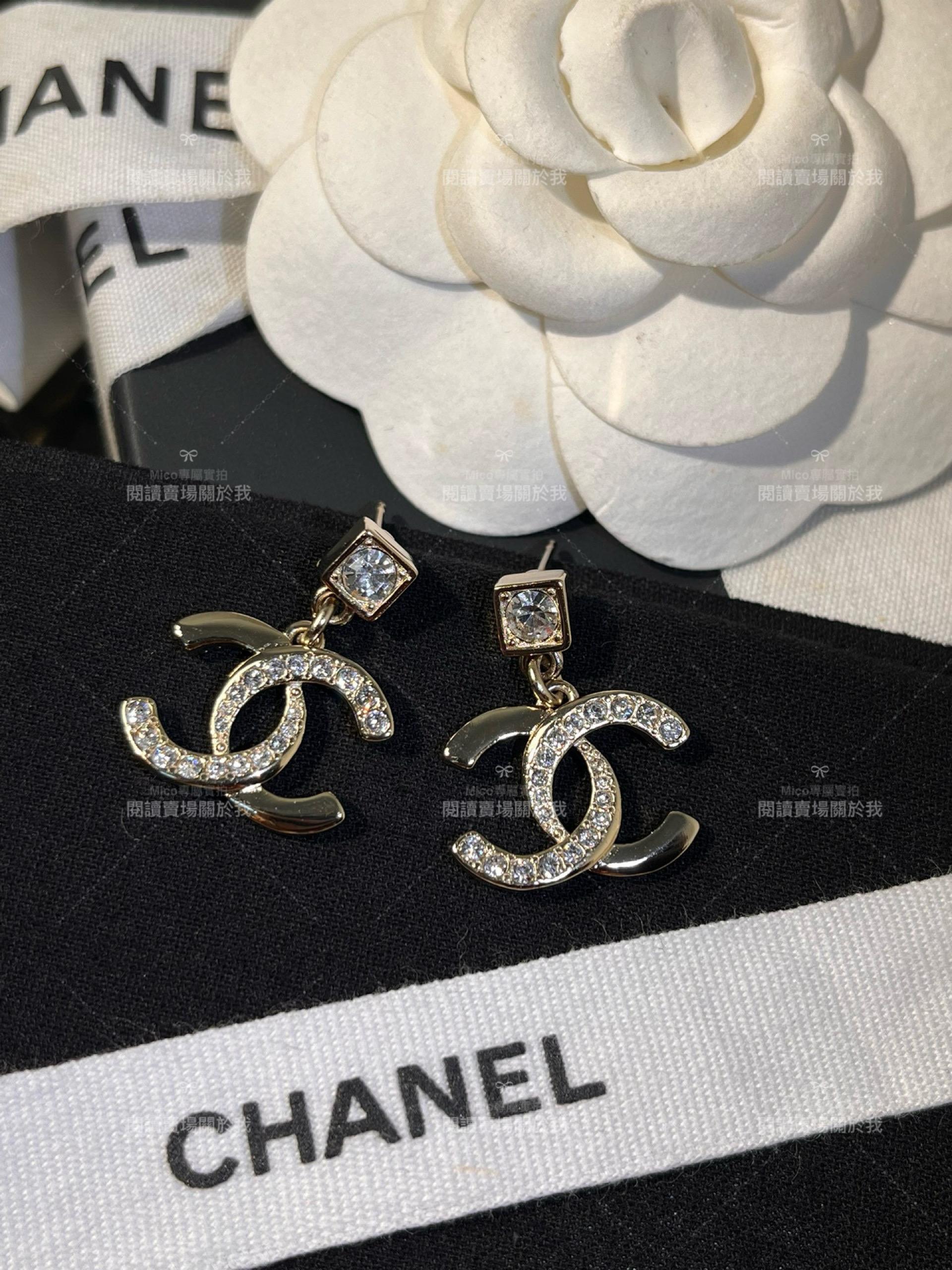 CHANEL 光面波紋金屬 拼鑽雙方鑽耳環