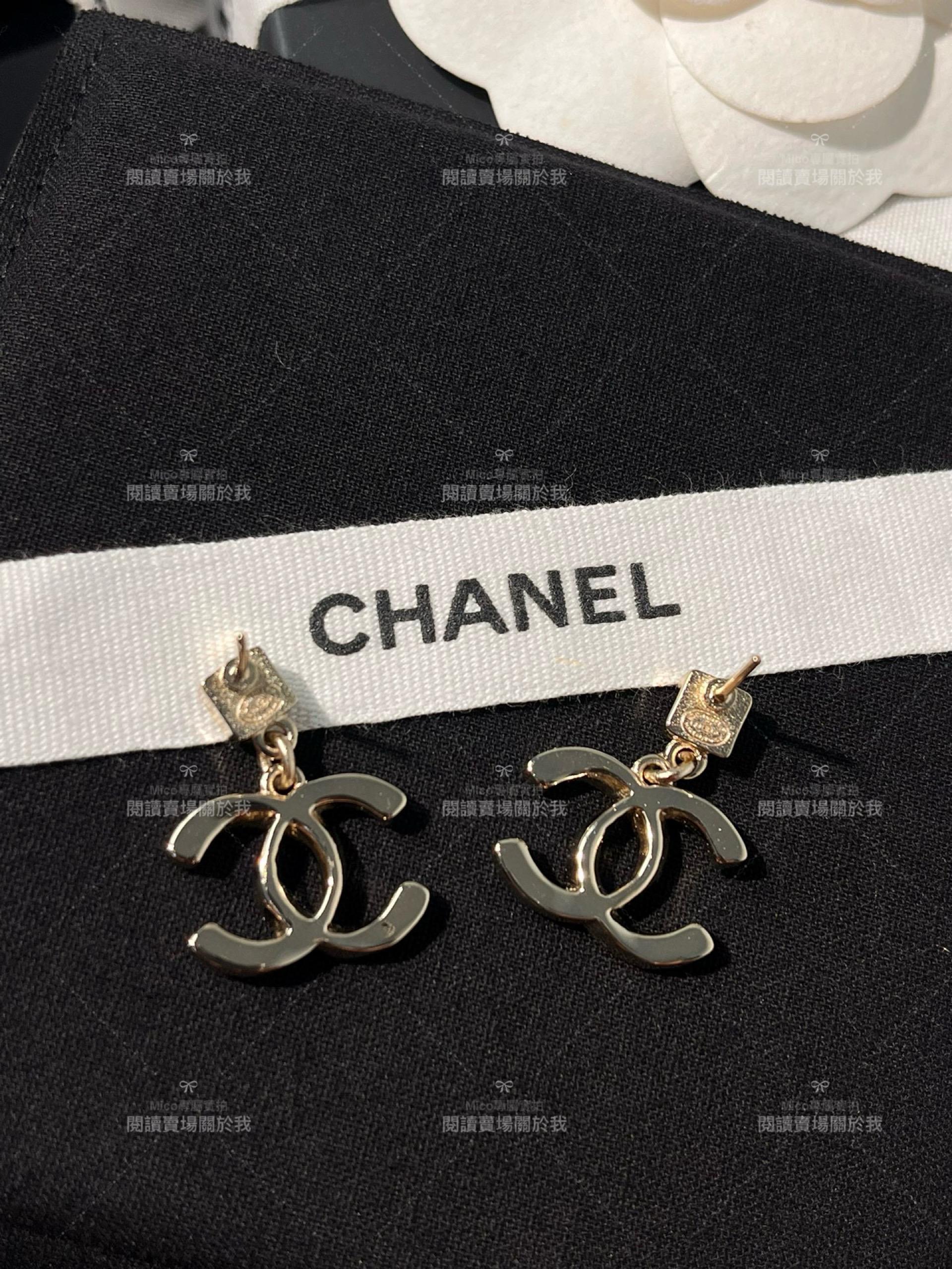 CHANEL 光面波紋金屬 拼鑽雙方鑽耳環