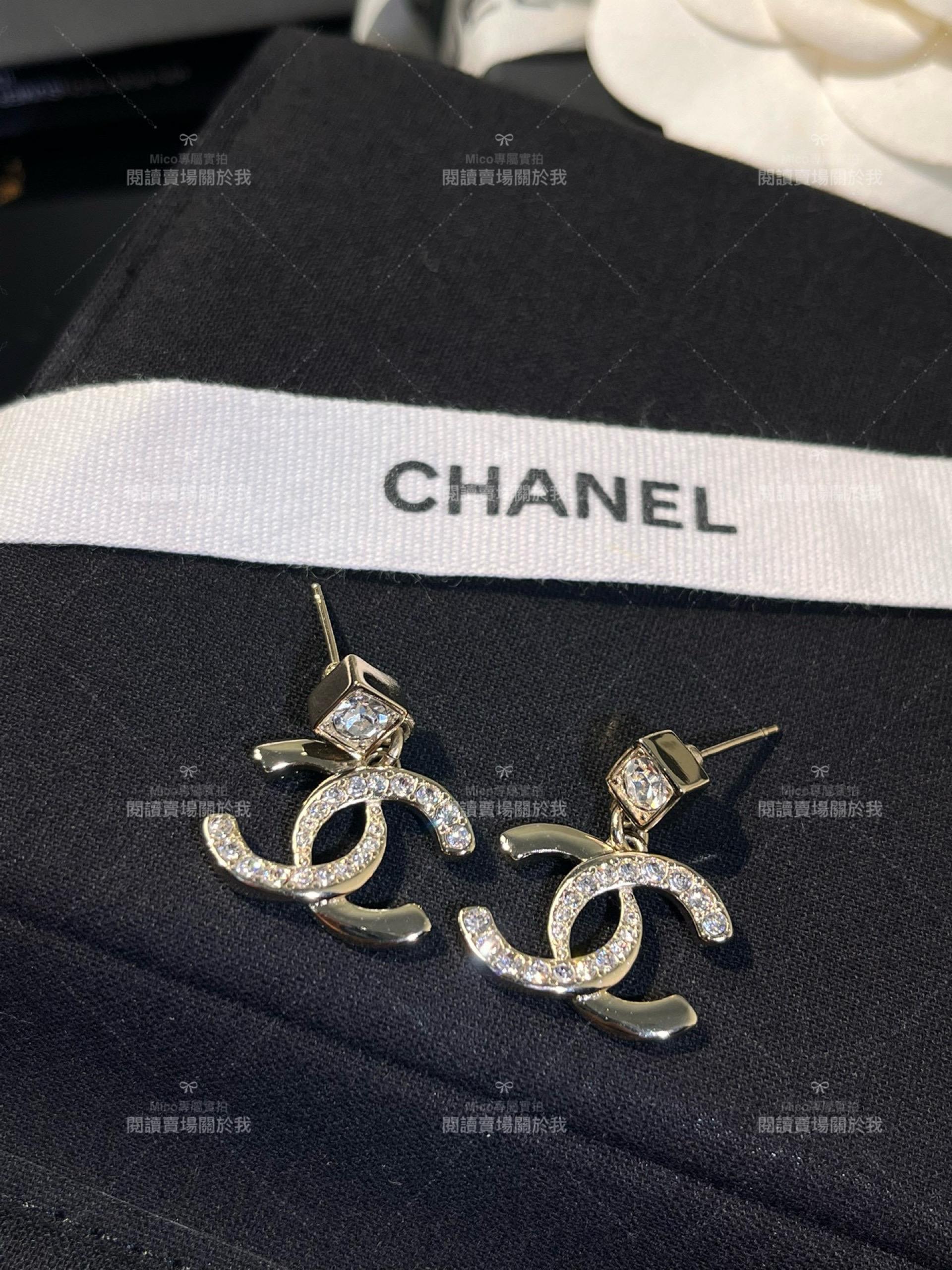 CHANEL 光面波紋金屬 拼鑽雙方鑽耳環