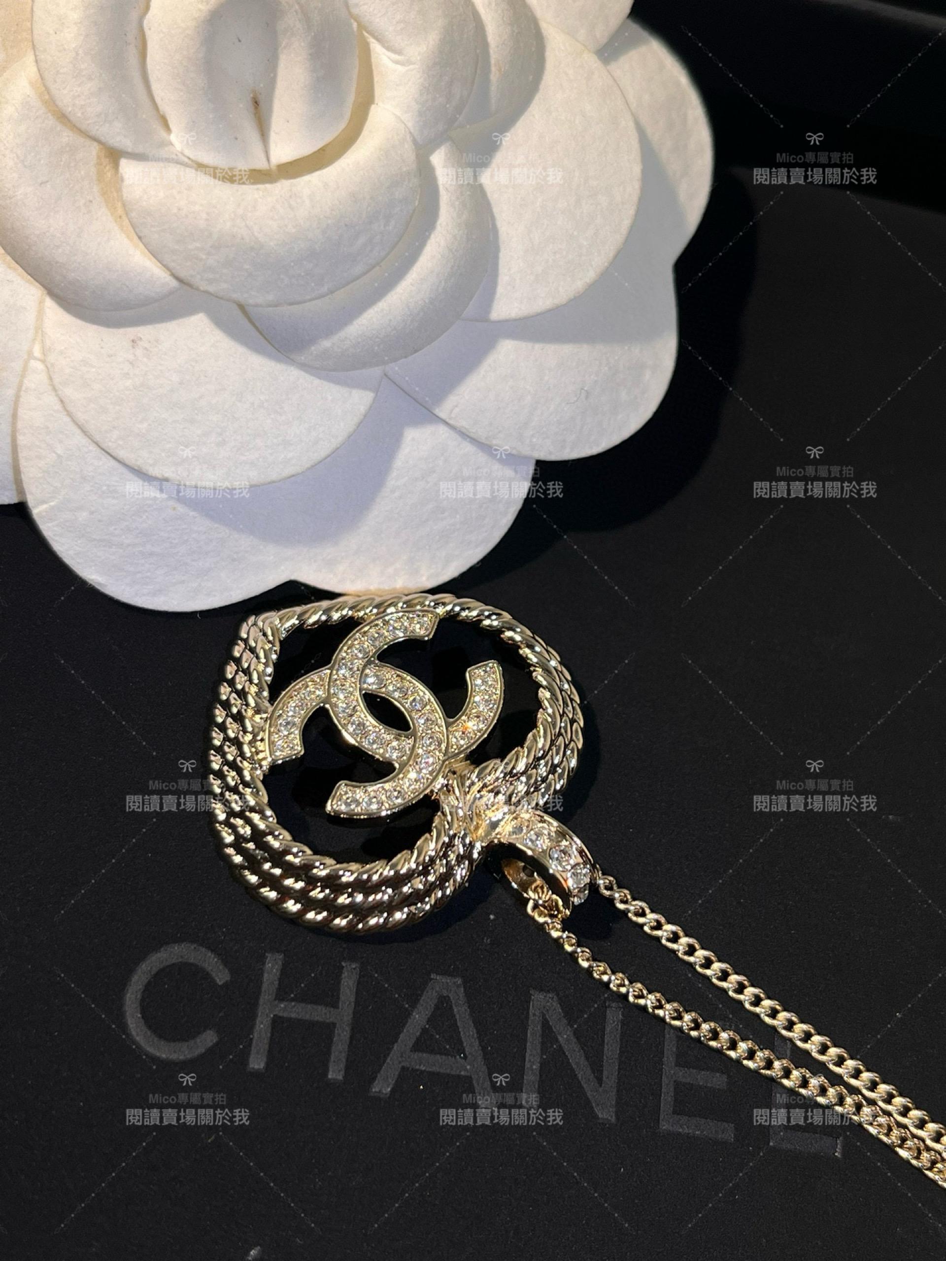 CHANEL 立體疊層編花愛心鏤空滿鑽雙C項鍊