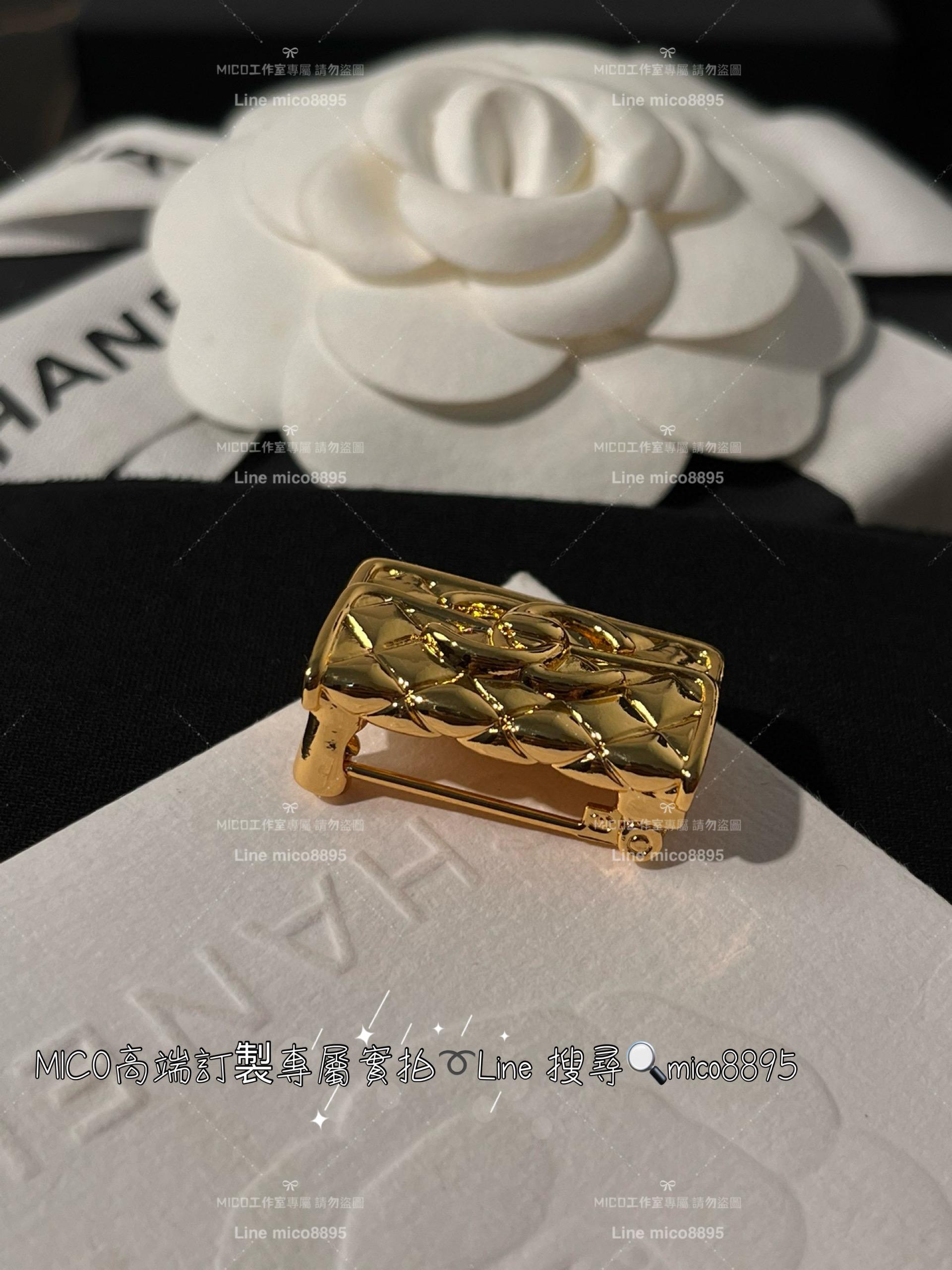 chanel vintage金色立體菱格紋金屬包包胸針 CF造型胸針