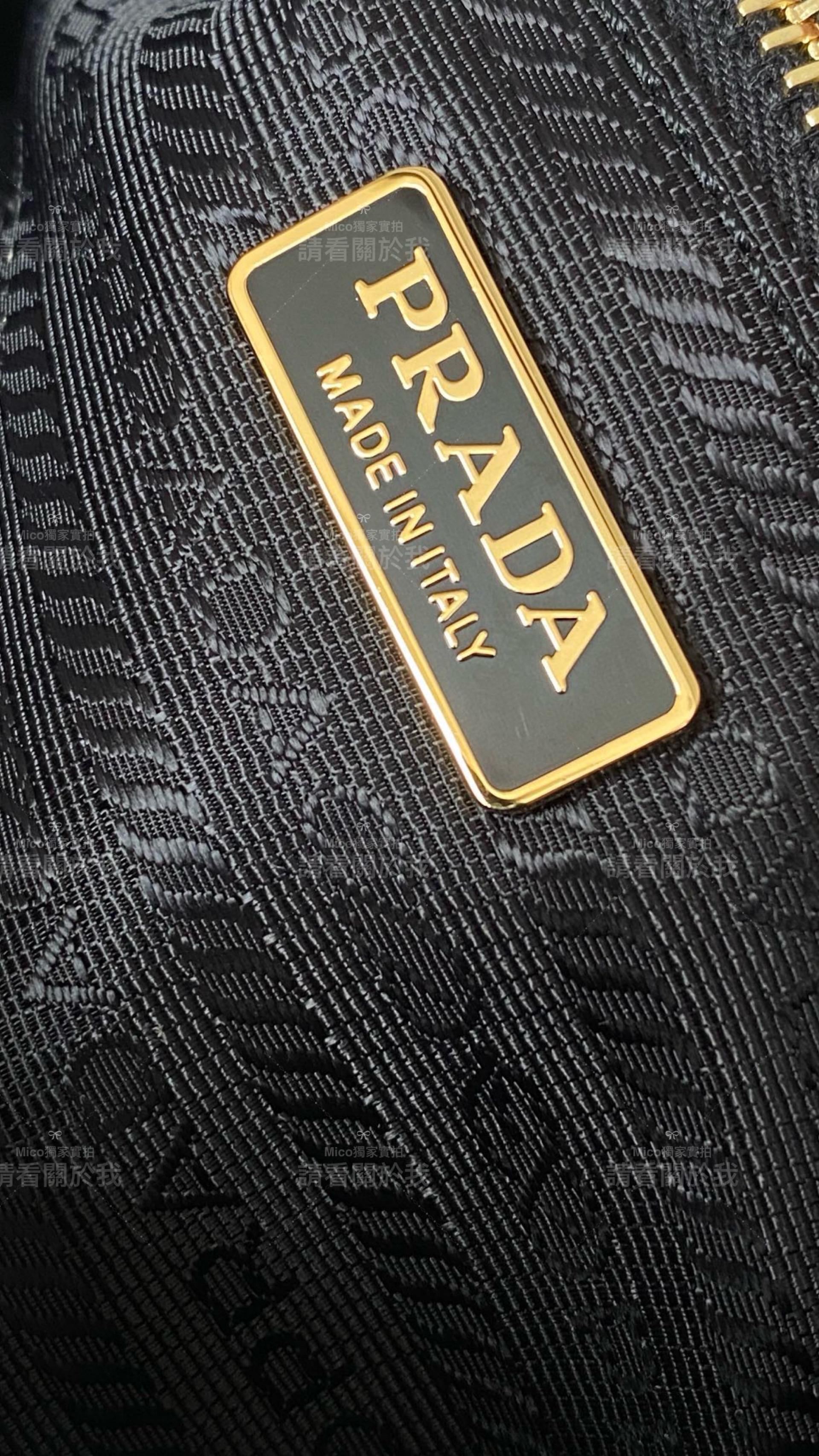 PRADA 普拉達 長柄款 Lux soft Bag 黑色油蠟皮革 小號尺寸：32*15.5*12 上班族推薦款