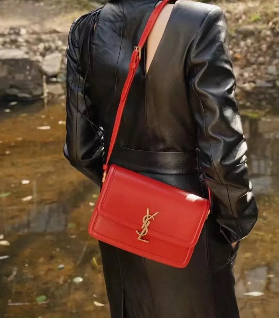 YSL Saint Laurent 國旗紅/金釦/中號 郵差包 Solferino Box Satchel Bag 23cm 豆腐包 斜跨包