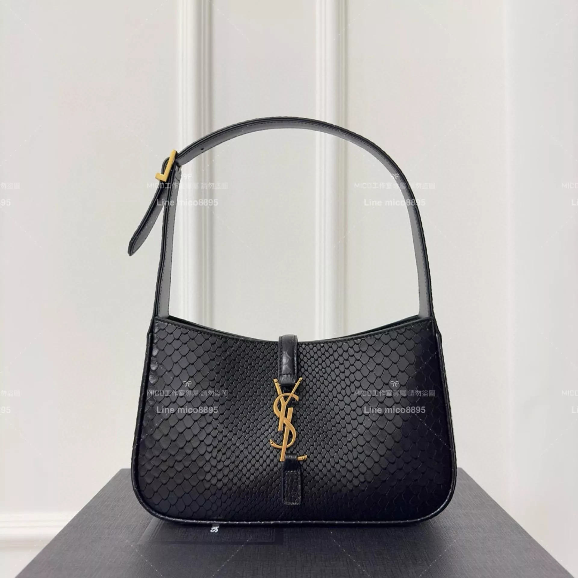 YSL Saint Laurent 聖羅蘭 黑色蛇紋款 LE 5 À 7# Le5a7 Hobo腋下包/手提包 24cm