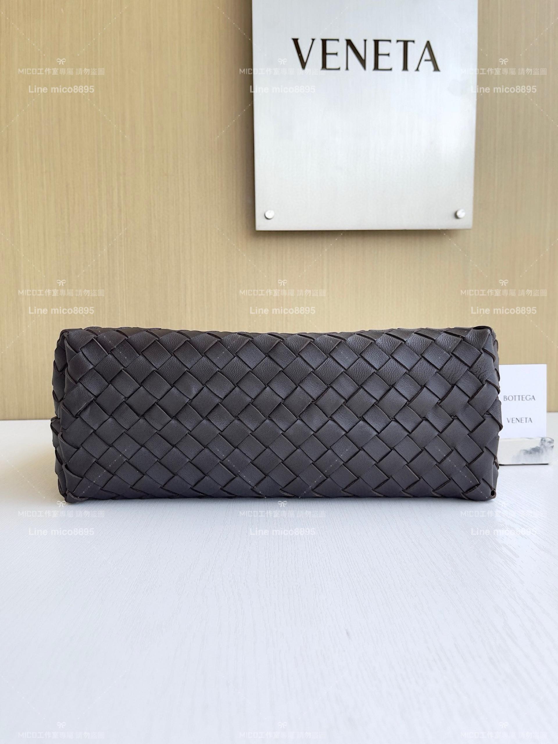 BOTTEGA VENETA BV 巧克力棕 編織小羊皮中號Andiamo手提包/肩背包 老錢風穿搭 32.5cm