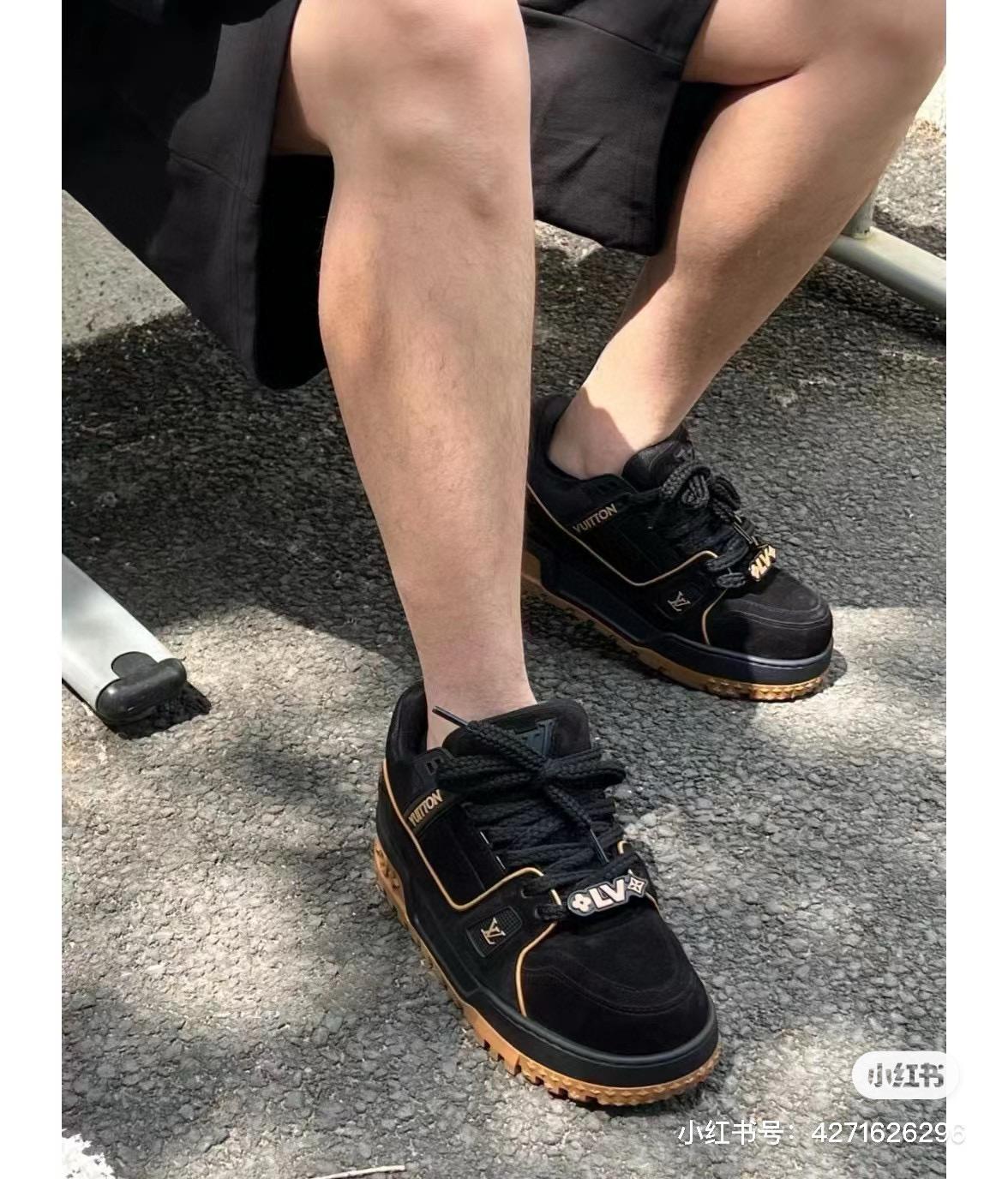 LV 路易威登｜trainer 黑色磨砂麵包鞋系列 胖丁鞋 情侶款35-45