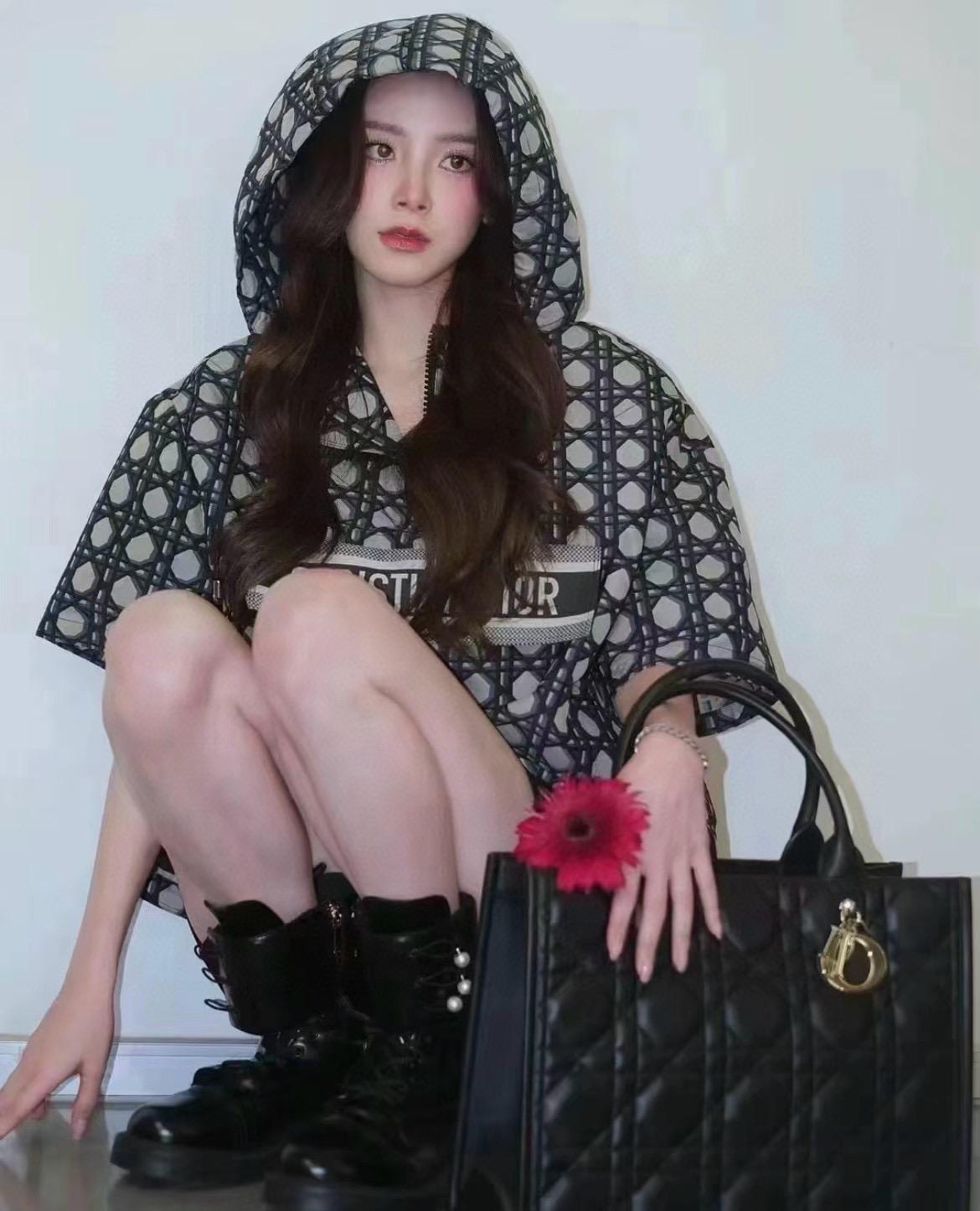 DIOR 迪奧｜▫️高訂版 全鋼五金 黑色全皮 新款BookTote 帶肩帶款 中號/36cm