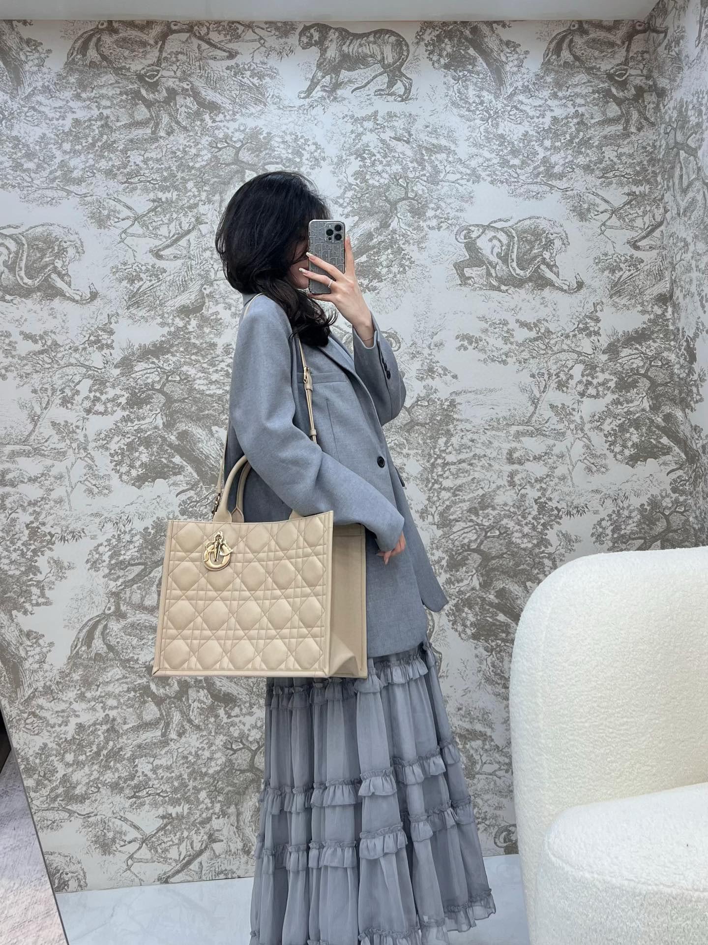 DIOR 迪奧｜▫️高訂版 全鋼五金 杏色全皮 新款BookTote 帶肩帶款 中號/36cm