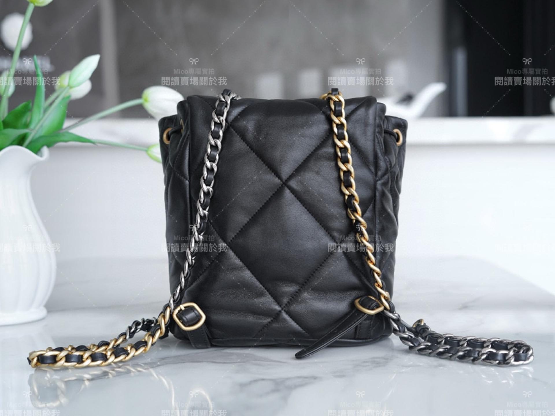 CHANEL 香奈兒｜24c 19Bag 19系列 羊皮肩背包/後背包 26cm