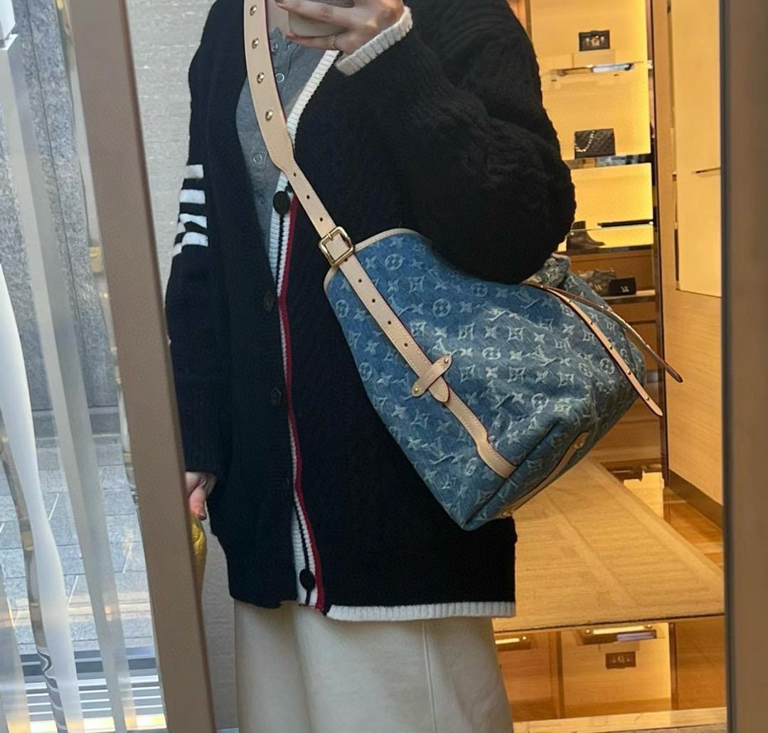 LV 路易威登｜ M46855 牛仔 CarryAll 中號手袋 購物包 丹寧牛仔系列 豌豆包/腋下包 30cm