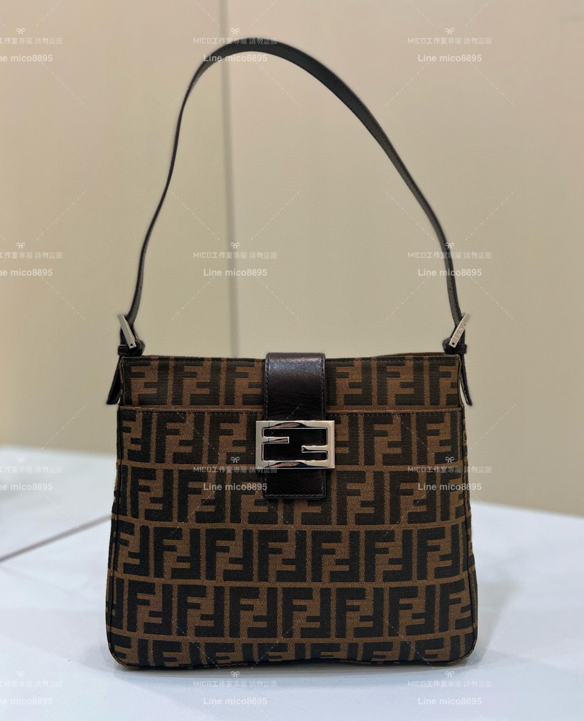 FENDI 帆布老花復古款式肩背包 28cm