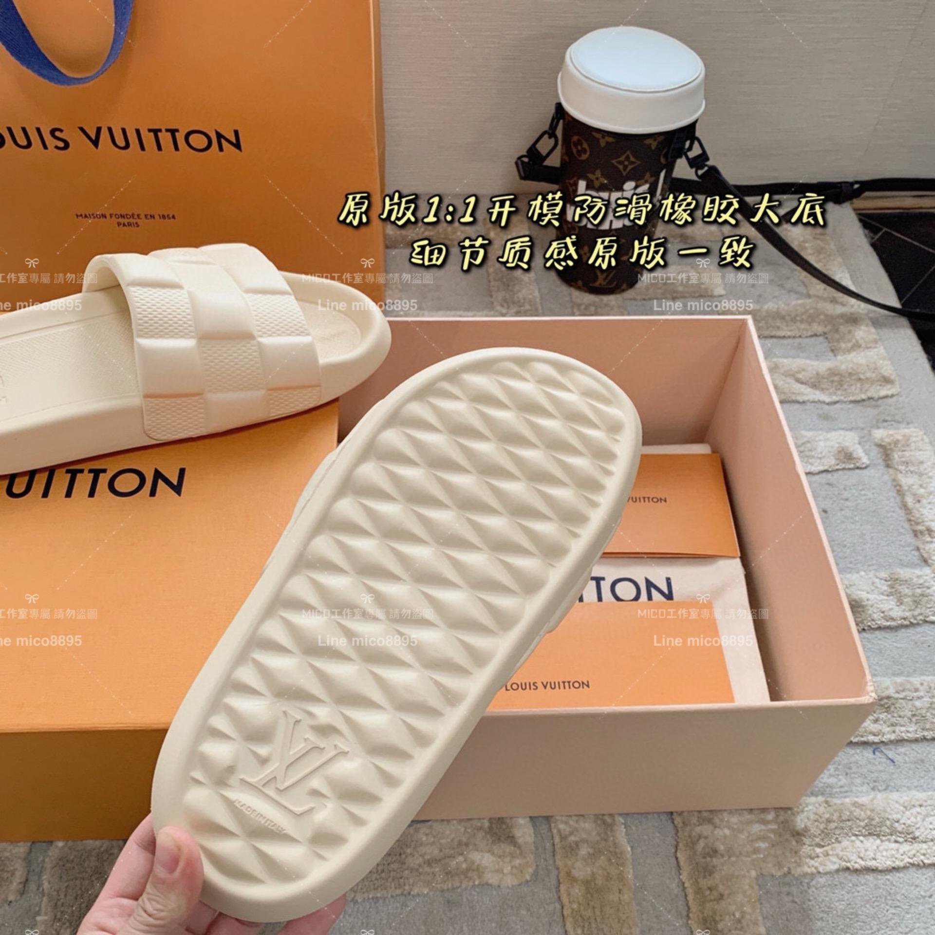 LV  Louis Vuitton ｜情侶款 🧑‍🤝‍🧑 Waterfront系列 奶油白 3D壓花logo沙灘拖鞋 36-45