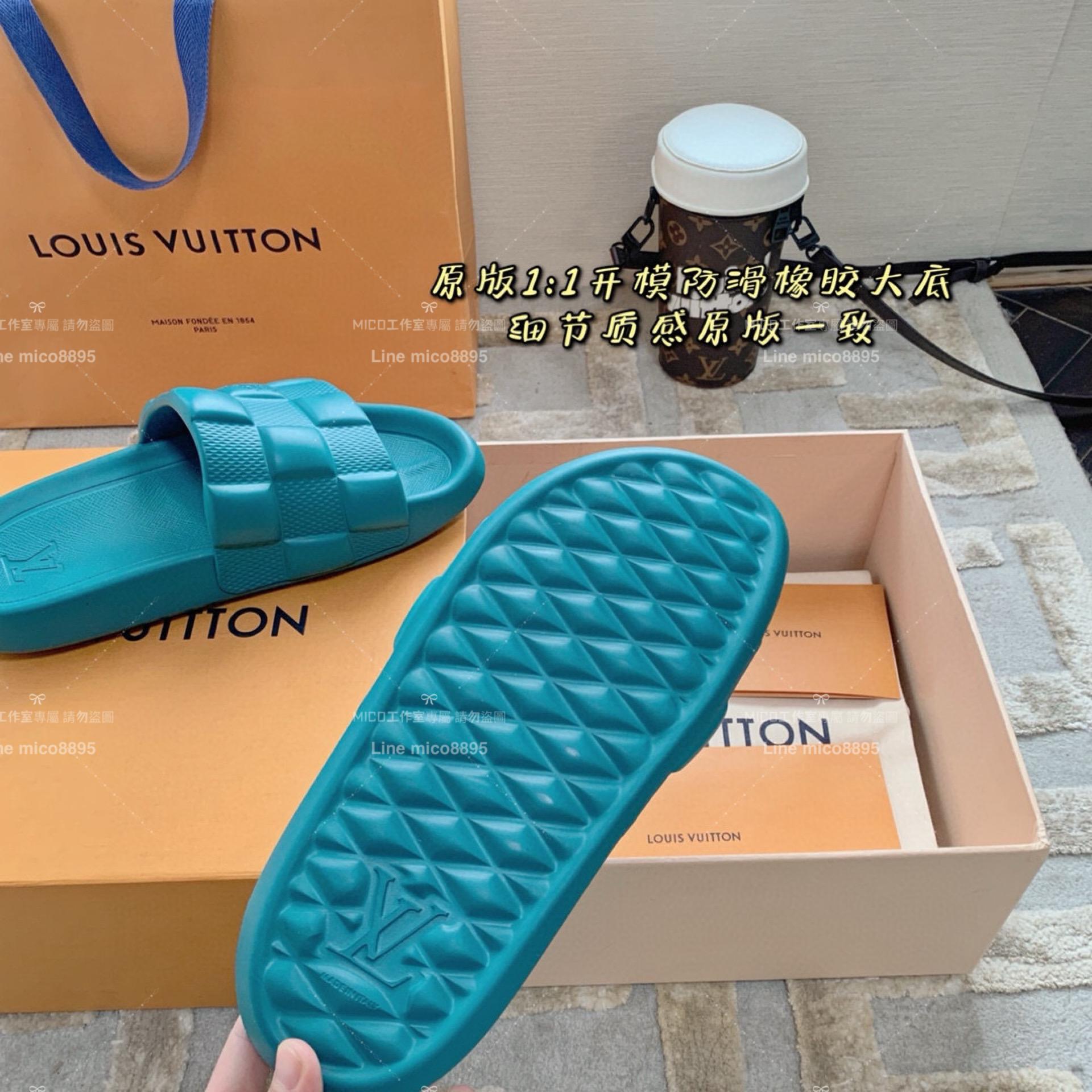 LV  Louis Vuitton ｜情侶款 🧑‍🤝‍🧑 Waterfront系列 藍綠色 3D壓花logo沙灘拖鞋 36-45