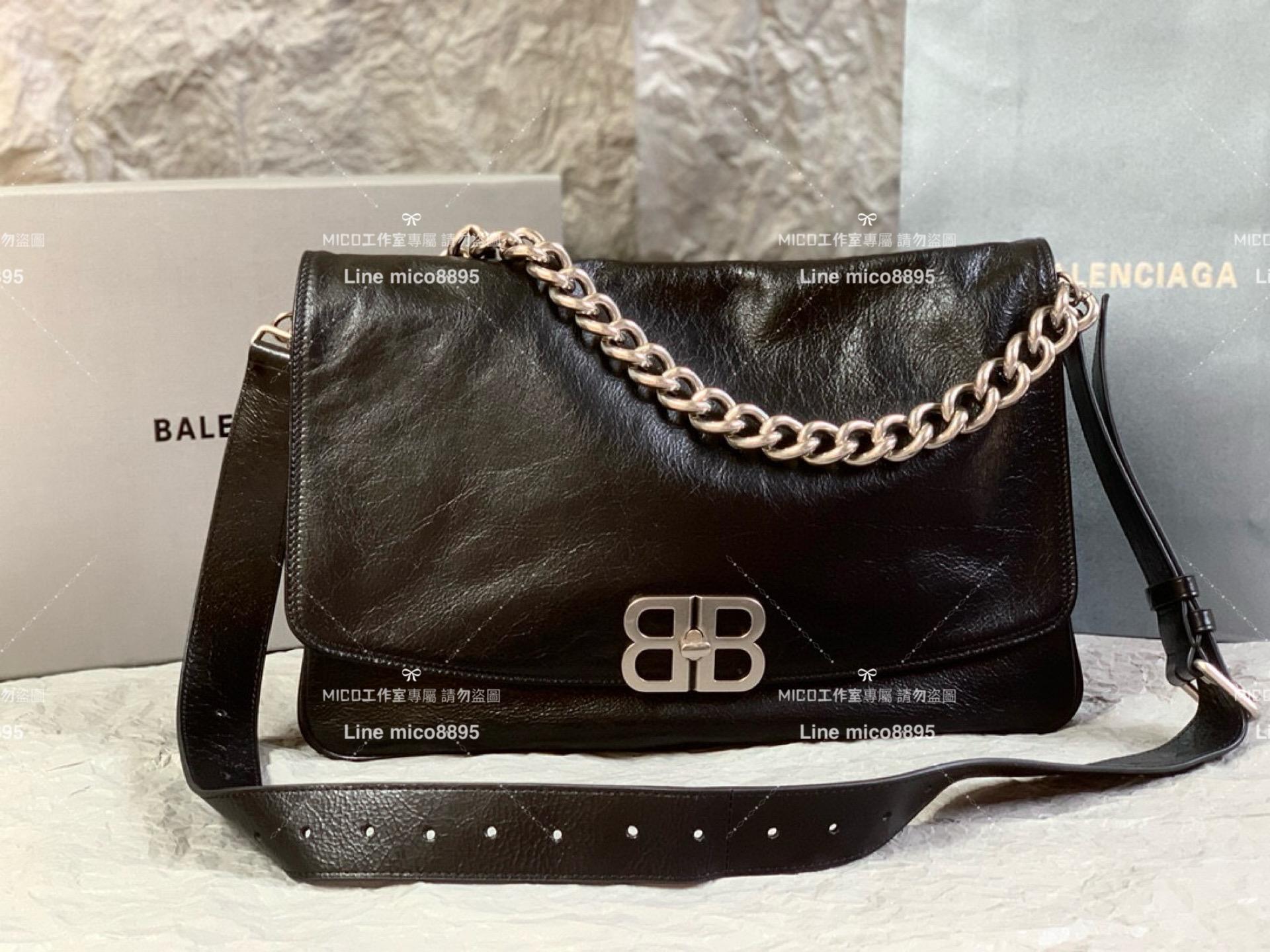 Balenciaga  白色皮革大號 36cm BB Soft 斜挎｜單肩包 男女同款 個性街頭潮流風格