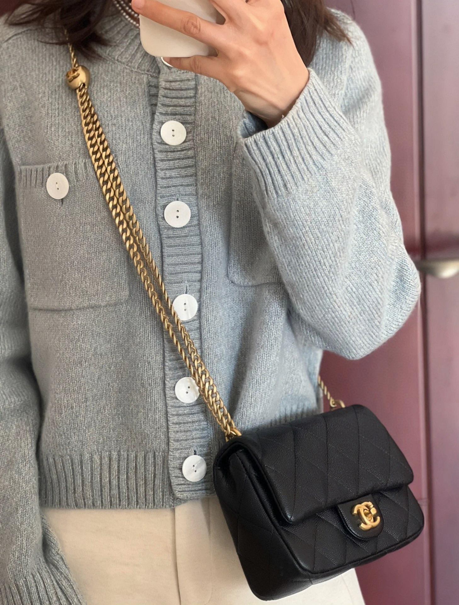 CHANEL 香奈兒 24P 愛心調節釦口蓋包 黑色/中號/牛皮 20cm