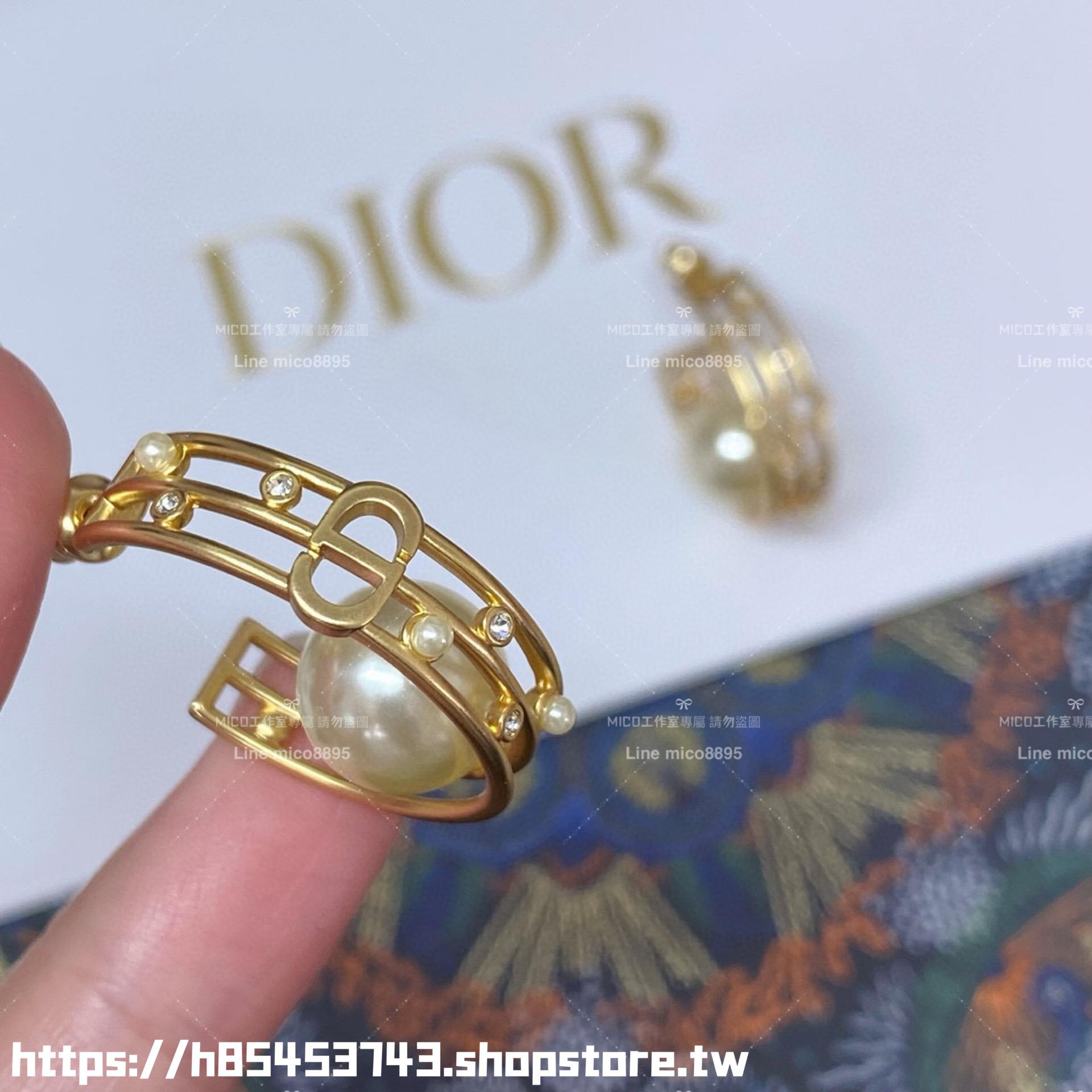 DIOR 金色鏤空線條設計圓弧珍珠耳環/耳釘