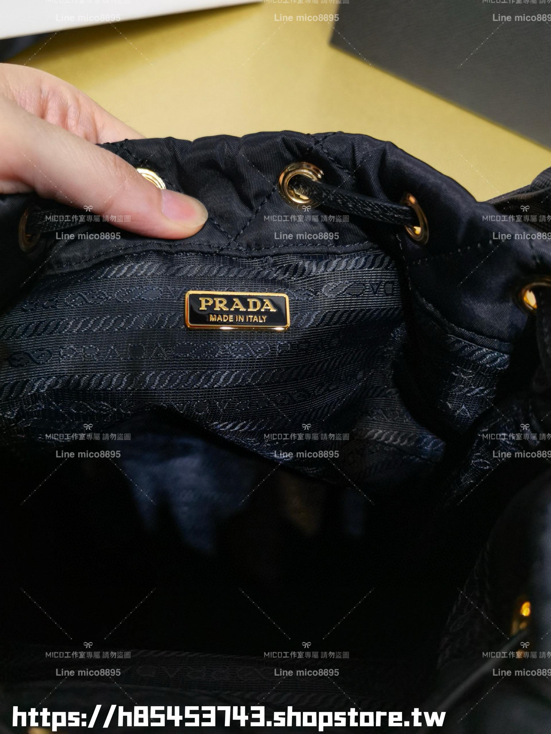 PRADA 普拉達 黑色 再生尼龍菱格鏈條水桶包 抽繩包 22cm