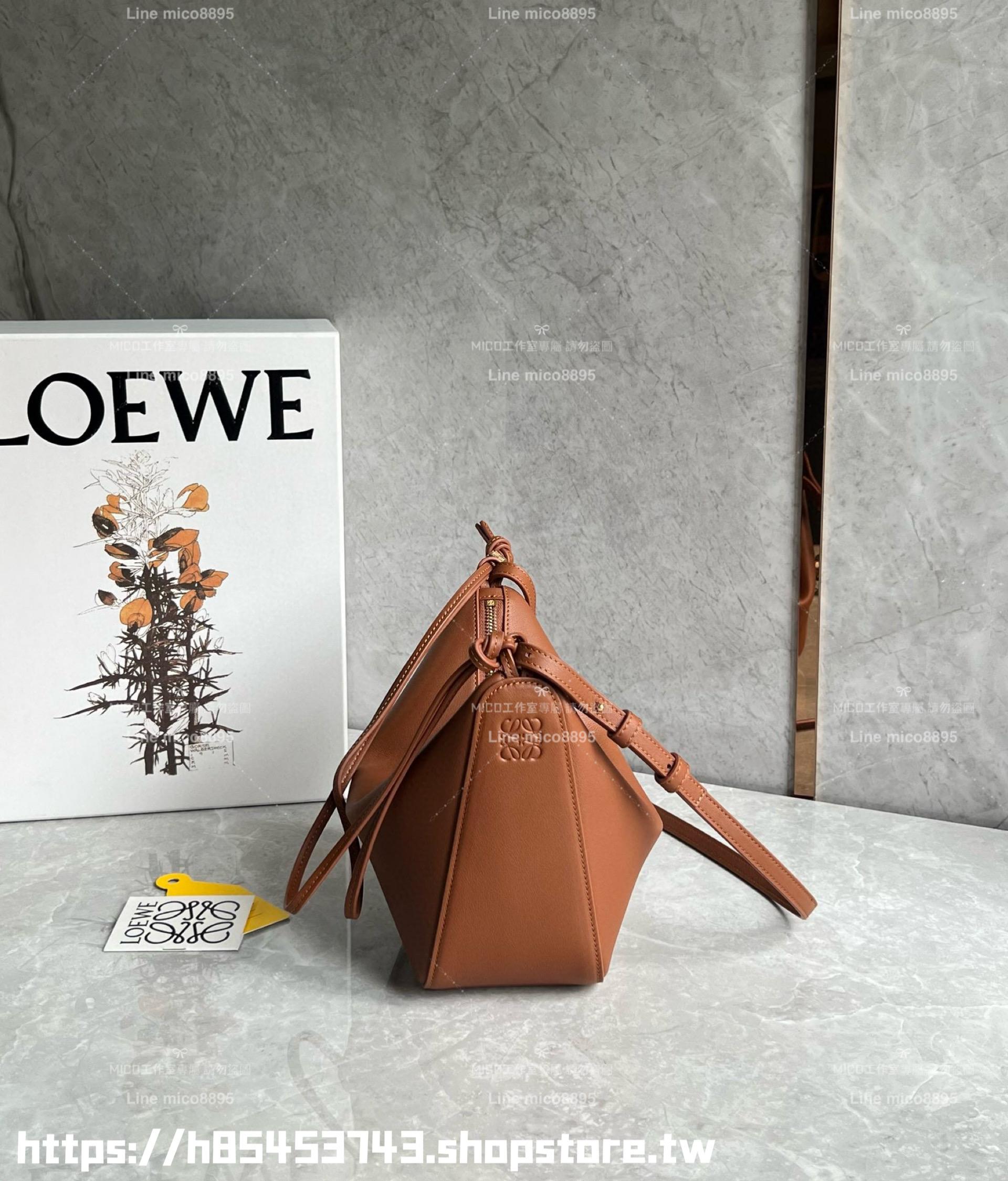 Loewe 深棕 Mini Hammock Hobo bag 小牛皮 可調節長短 可斜跨肩背 28cm （寬肩帶/吊飾另配）