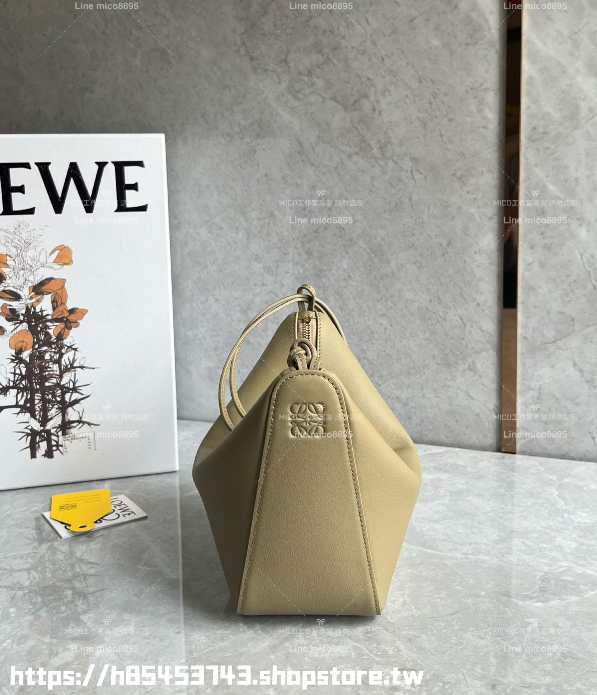 Loewe 泥土綠 Mini Hammock Hobo bag 小牛皮 可調節長短 可斜跨肩背 28cm （寬肩帶/吊飾另配）