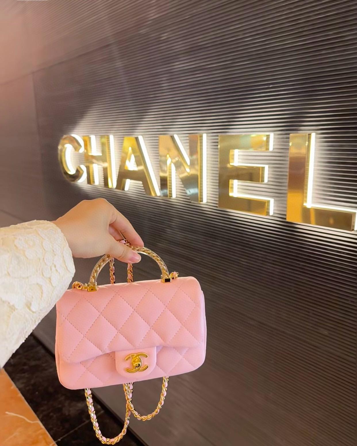 CHANEL 香奈兒 24s 粉色/金釦/羊皮 樹脂透明手柄CF口蓋包 miniCF 19cm