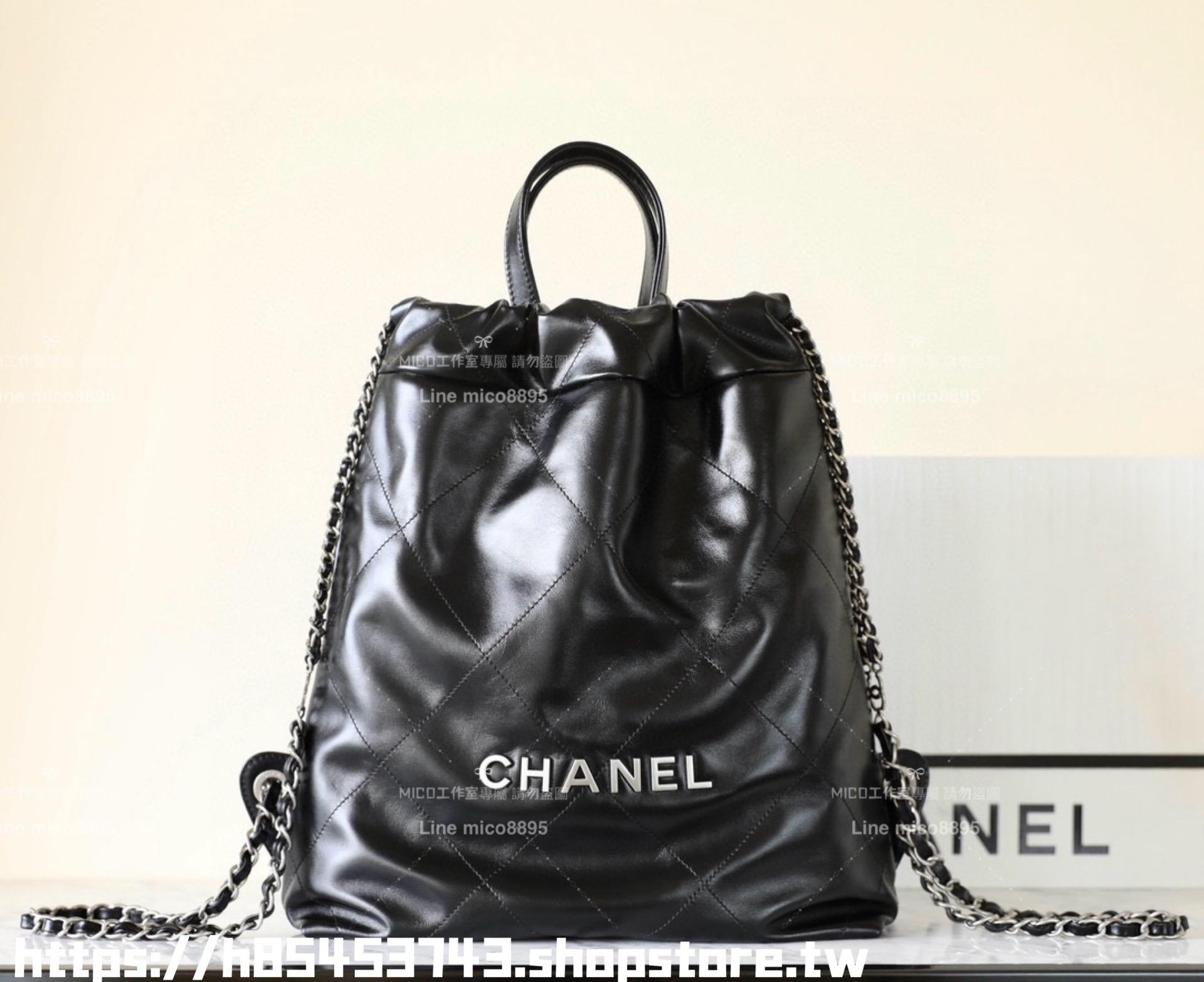 Chanel 新尺寸 小號 黑色/銀釦 22Bag 小牛皮雙肩包/背包