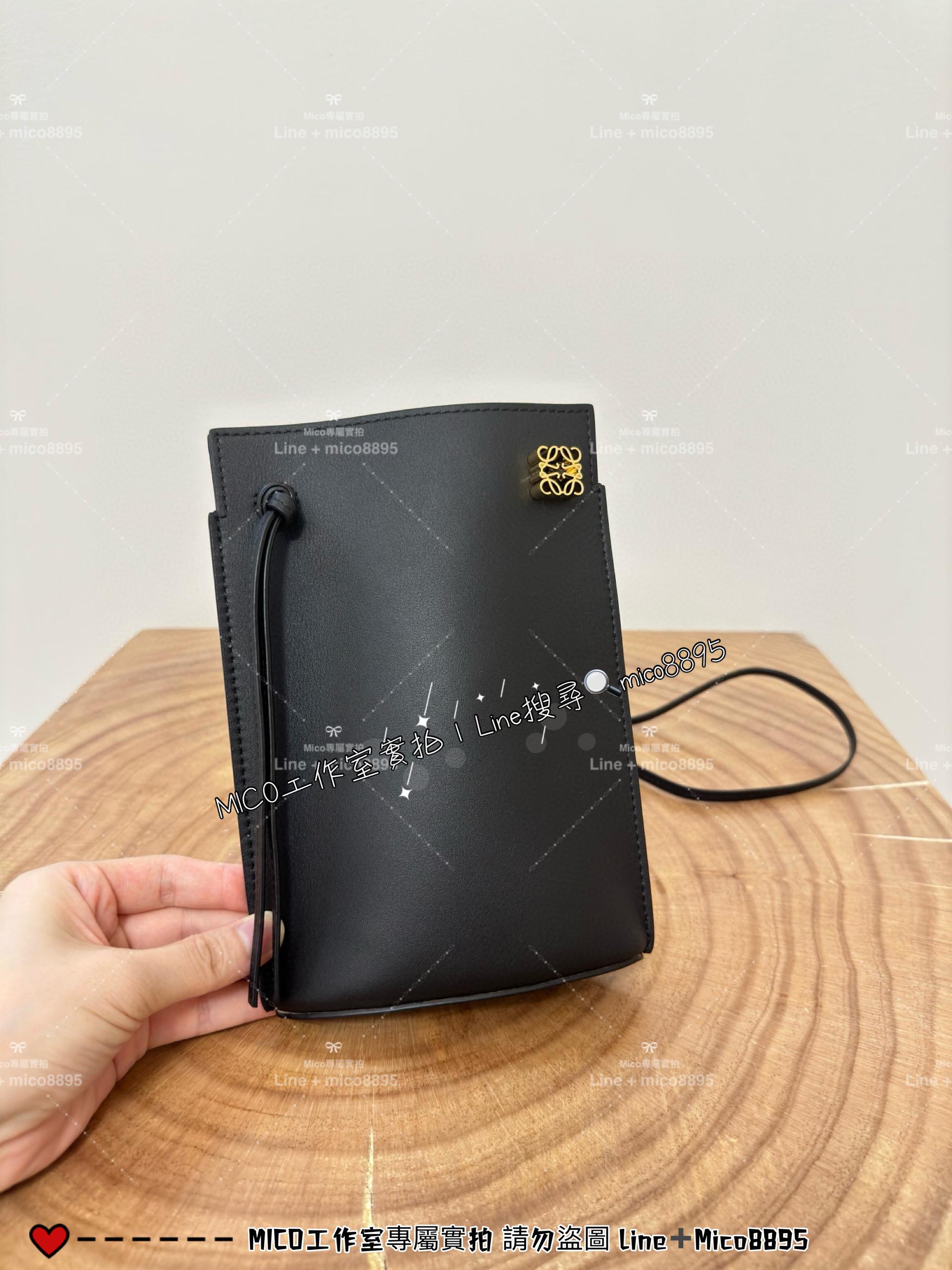 LOEWE 羅威 黑色 Dice Pocket 經典小牛皮二用骰子包 手機包 寬13cm