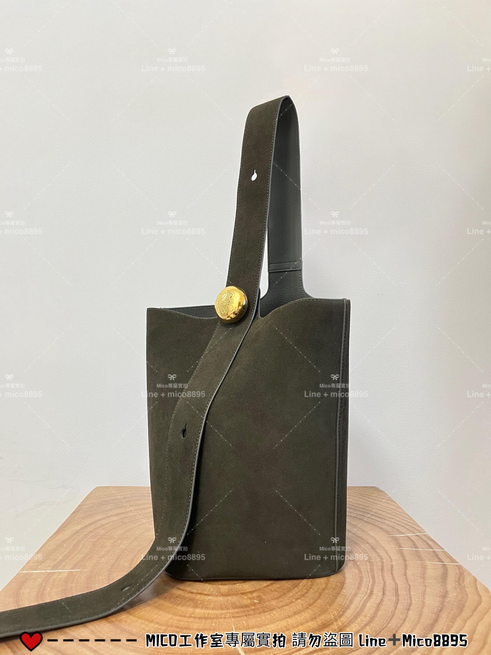 LOEWE 羅威 大號絨面牛革水桶包 軍綠色麂皮 Pebble Bucket Bag 可斜挎手提 28cm