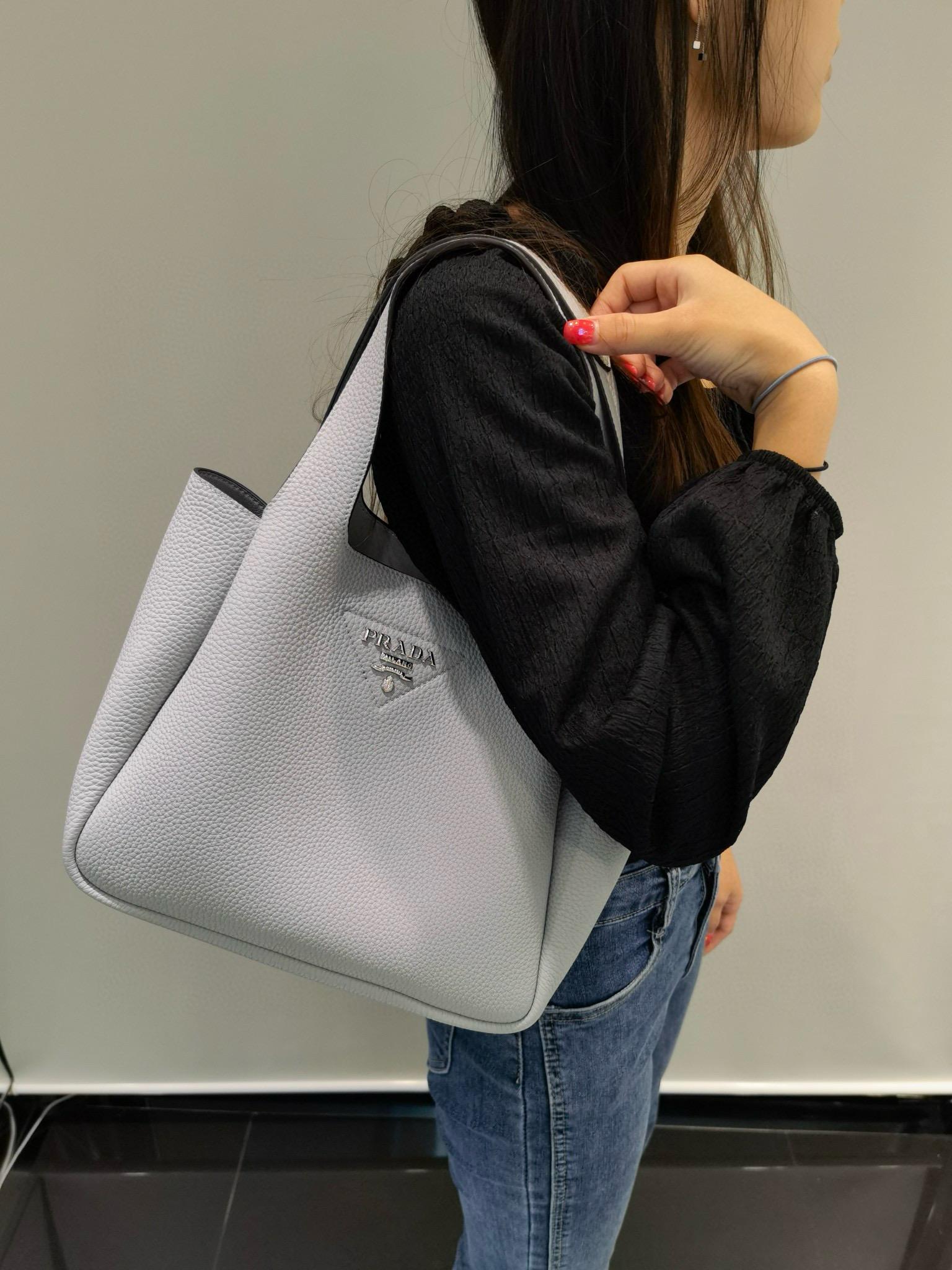 Prada Dynamique系列 灰色全皮 手提袋托特包 菜籃子 全皮手提包 25cm