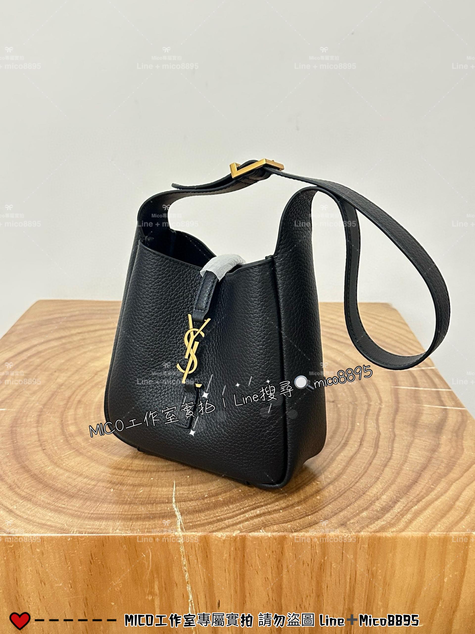 Saint Laurent 聖羅蘭 YSL LE 5 A 7小型粒面皮革柔軟手袋 Hobo包 小水桶 15*16cm