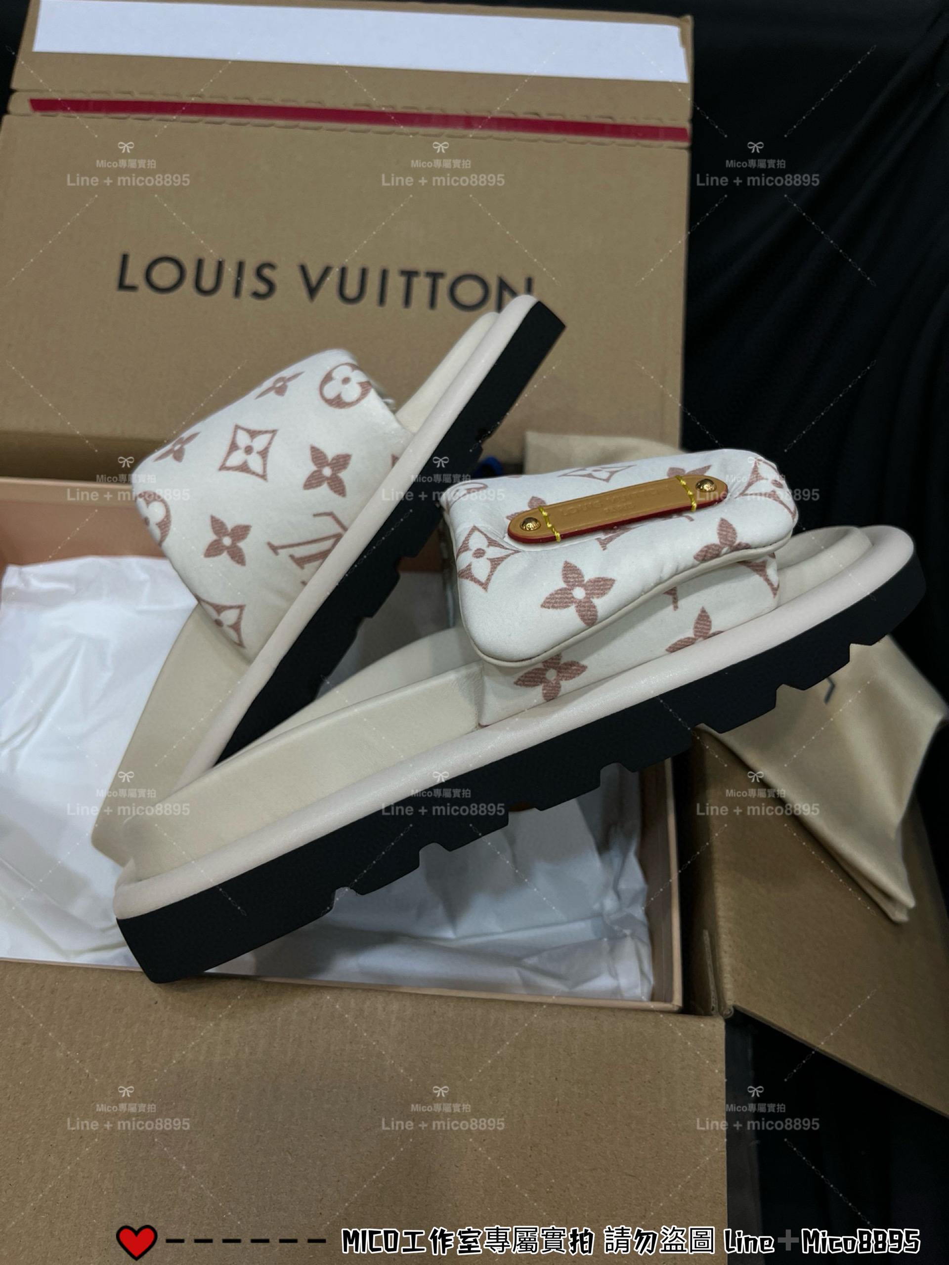 LV  Pool Pillow Comfort 尼龍布3Dlogo鞋面 拖鞋 女鞋 魔術貼拖鞋 35-40