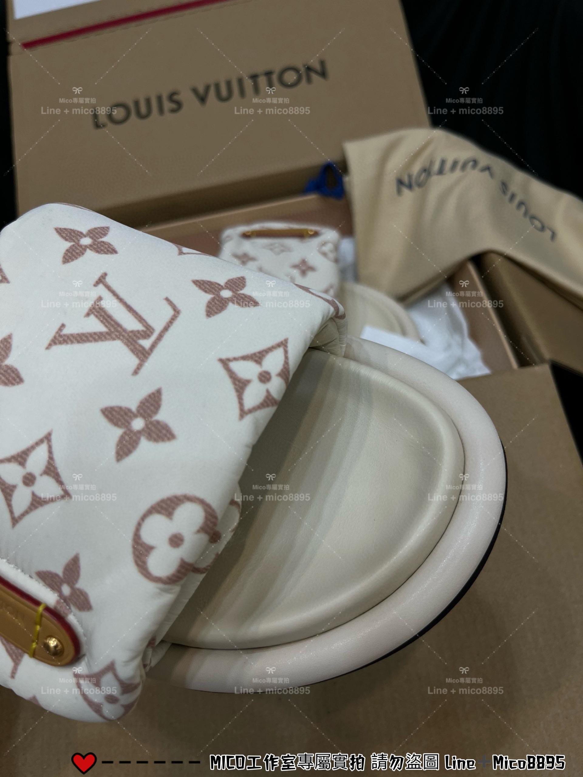 LV  Pool Pillow Comfort 尼龍布3Dlogo鞋面 拖鞋 女鞋 魔術貼拖鞋 35-40