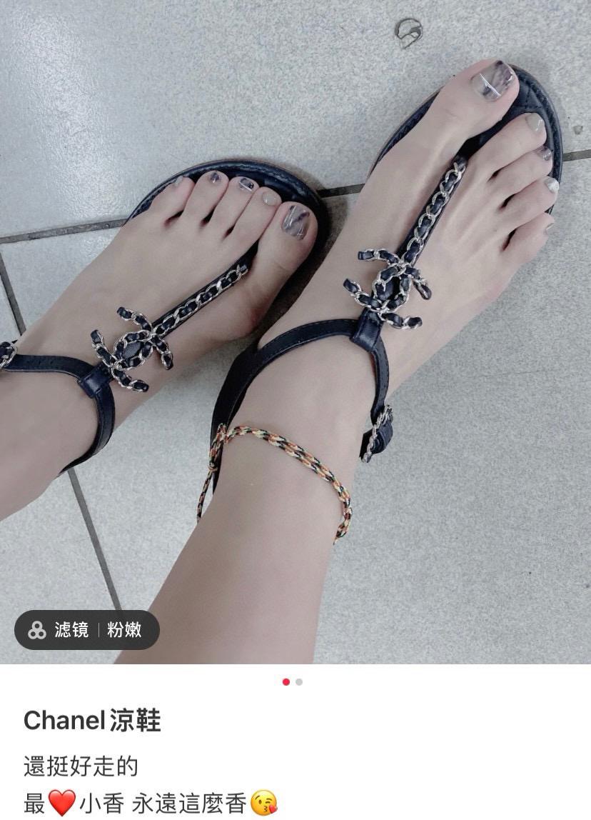 CHANEL｜𝟐𝟒c 19系列 皮穿鏈雙C粗跟夾腳涼鞋/女鞋 35-40