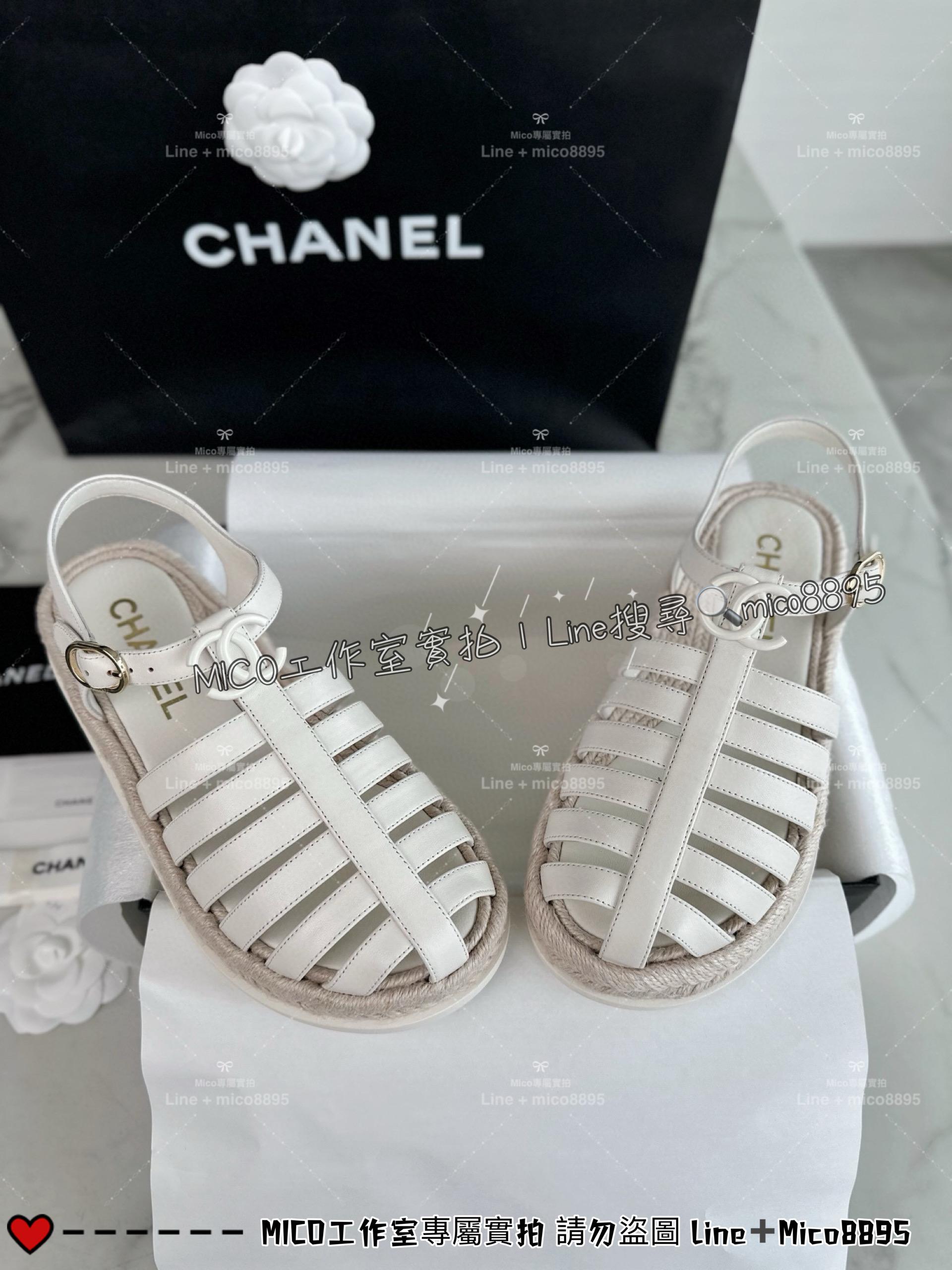 CHANEL｜24c 雙C白色羊皮羅馬涼鞋 35-39