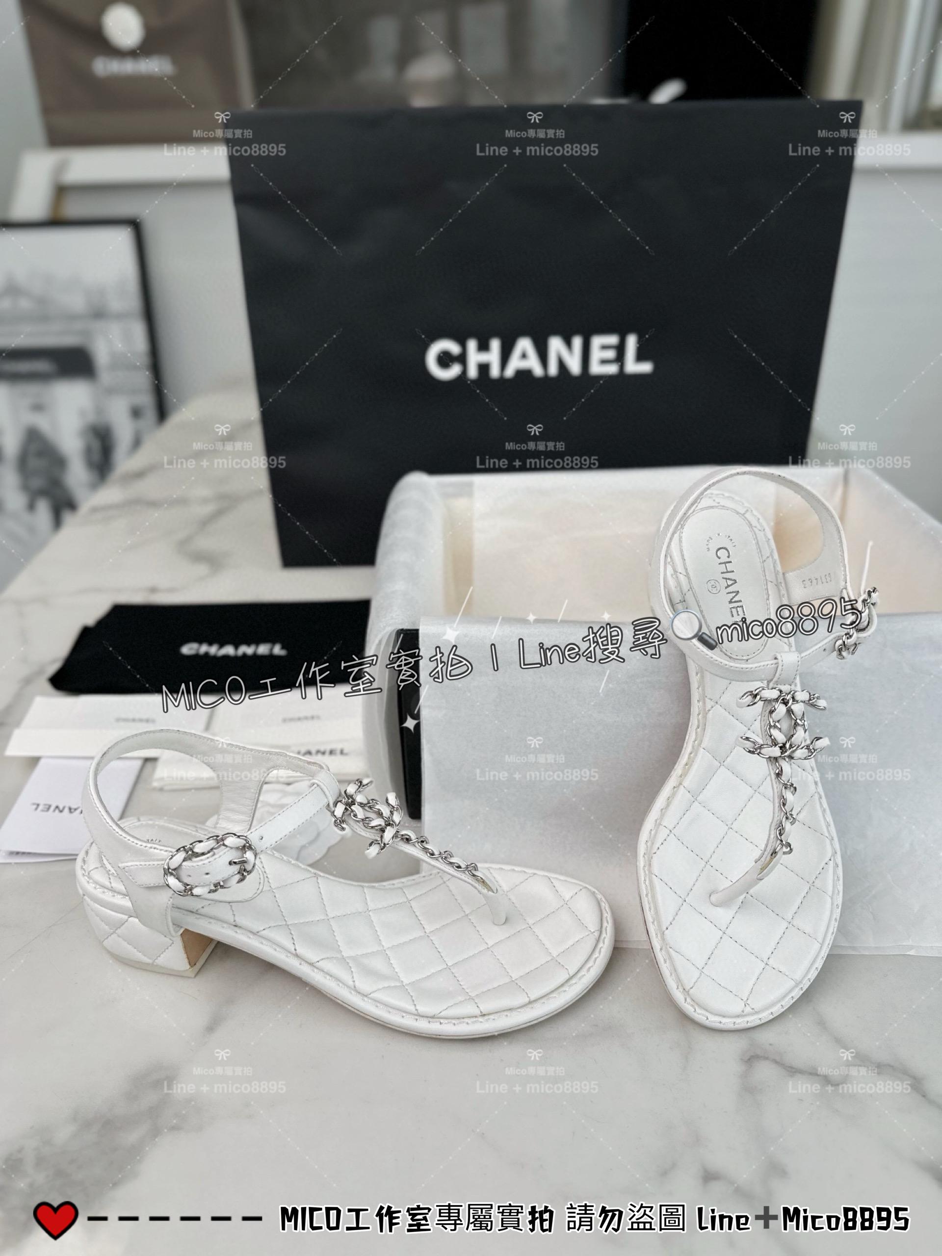 CHANEL｜𝟐𝟒c 19系列 白色 皮穿鏈雙C粗跟夾腳涼鞋/女鞋 35-40