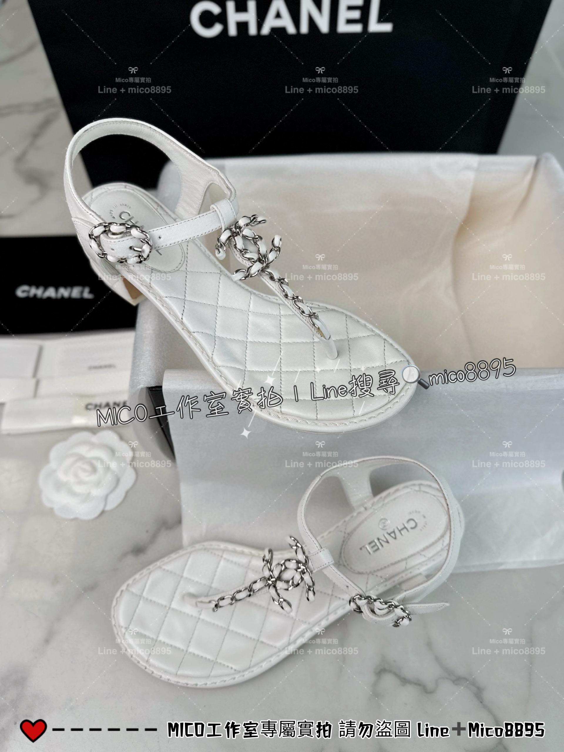 CHANEL｜𝟐𝟒c 19系列 白色 皮穿鏈雙C粗跟夾腳涼鞋/女鞋 35-40