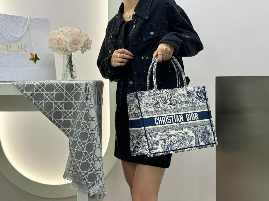 Dior 動物園系列 六色 BookTote 中號刺繡托特包/手提包 36cm