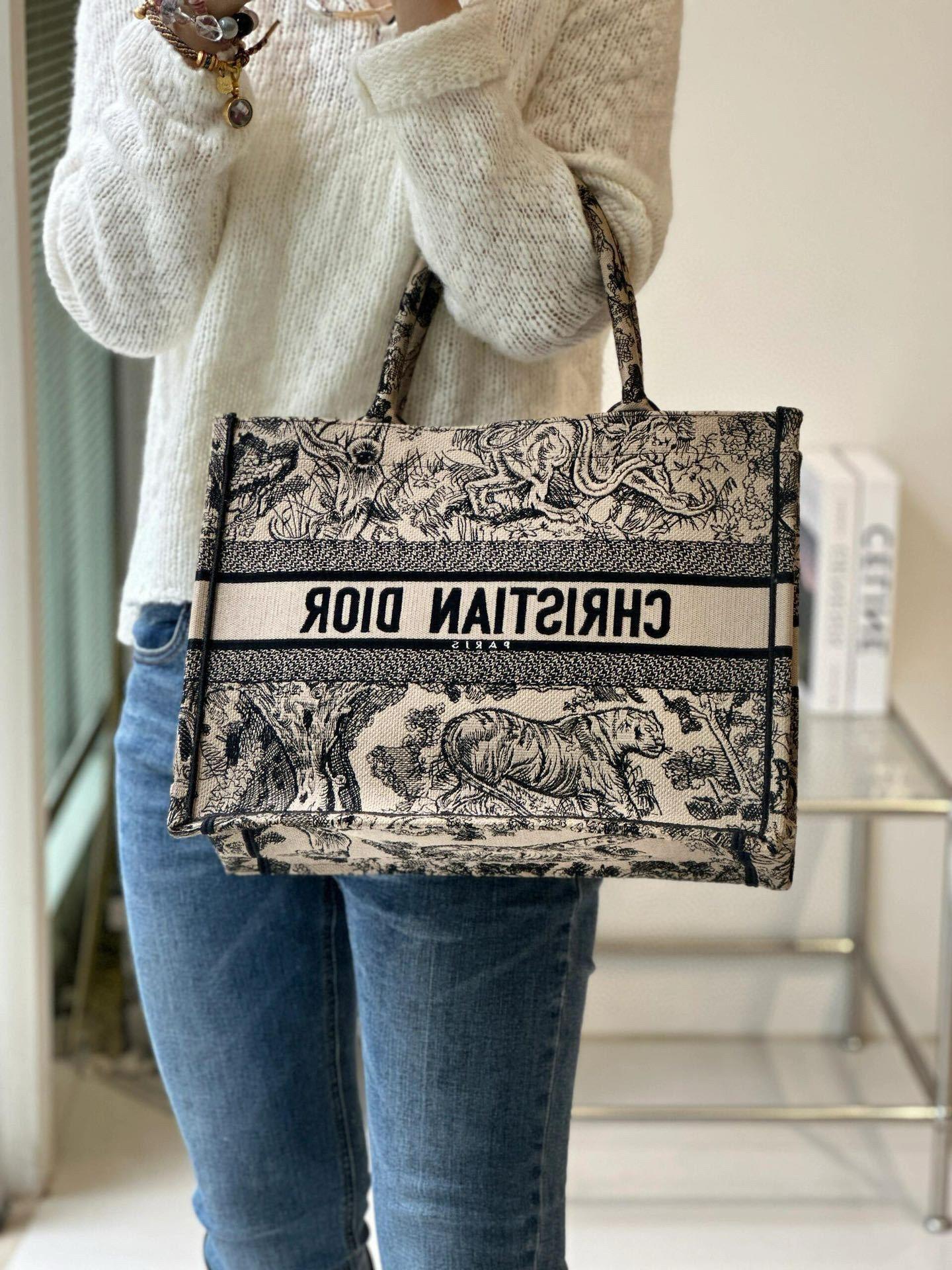 Dior 動物園系列 六色 BookTote 中號刺繡托特包/手提包 36cm