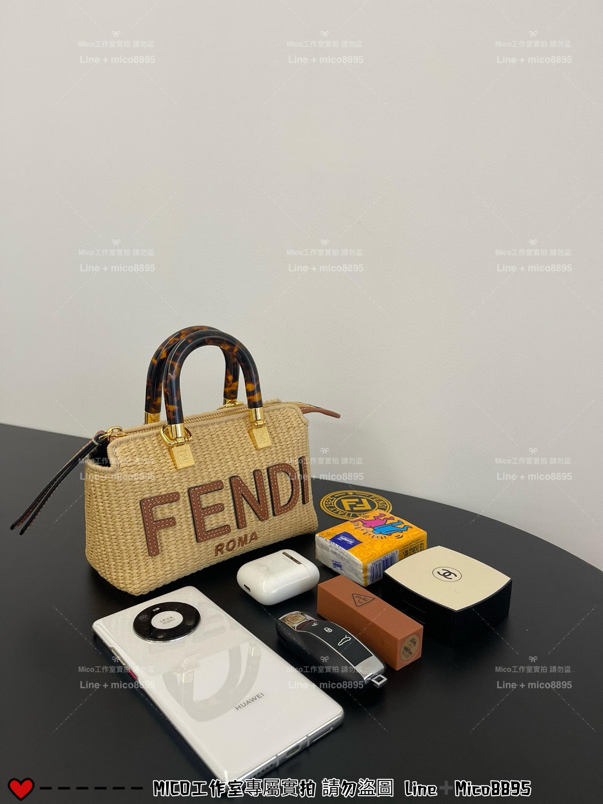 FENDI 夏日草編 Mini ByThe Way 迷你枕頭包 17*18CM