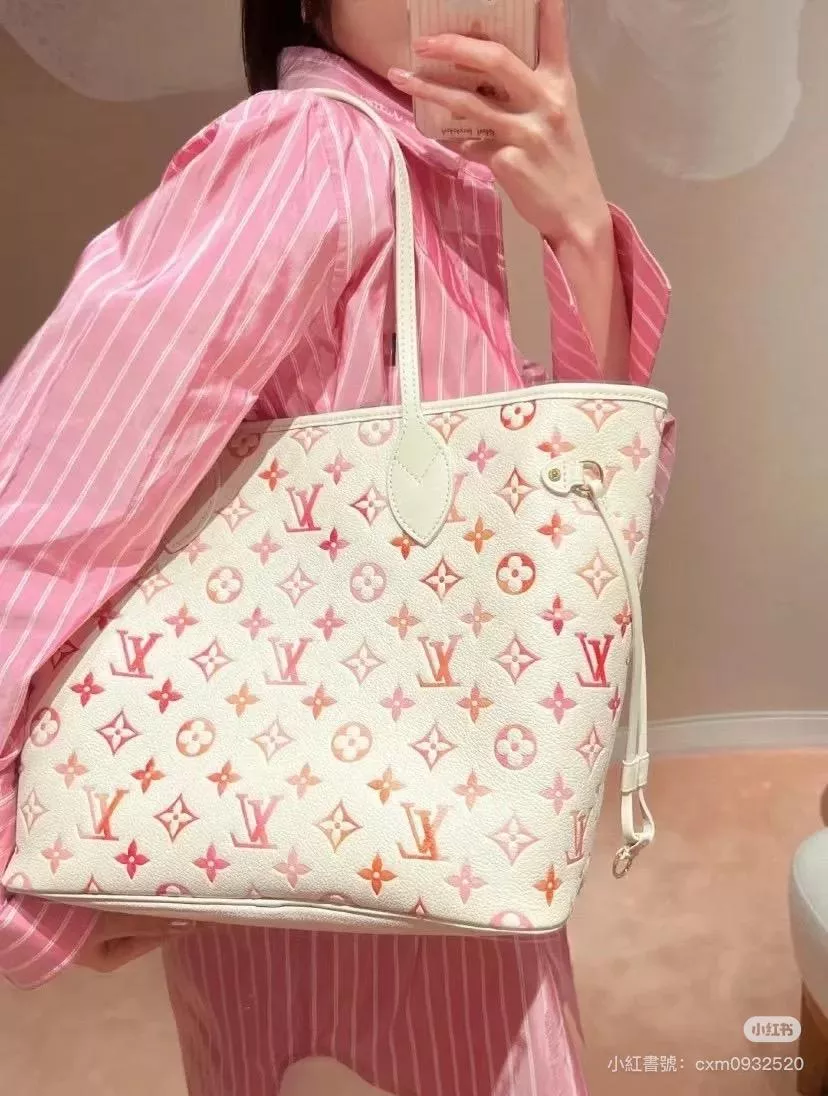 Lv 夏日限定 m47080 草莓牛奶字母壓印NEVERFULL 中號手袋 購物包